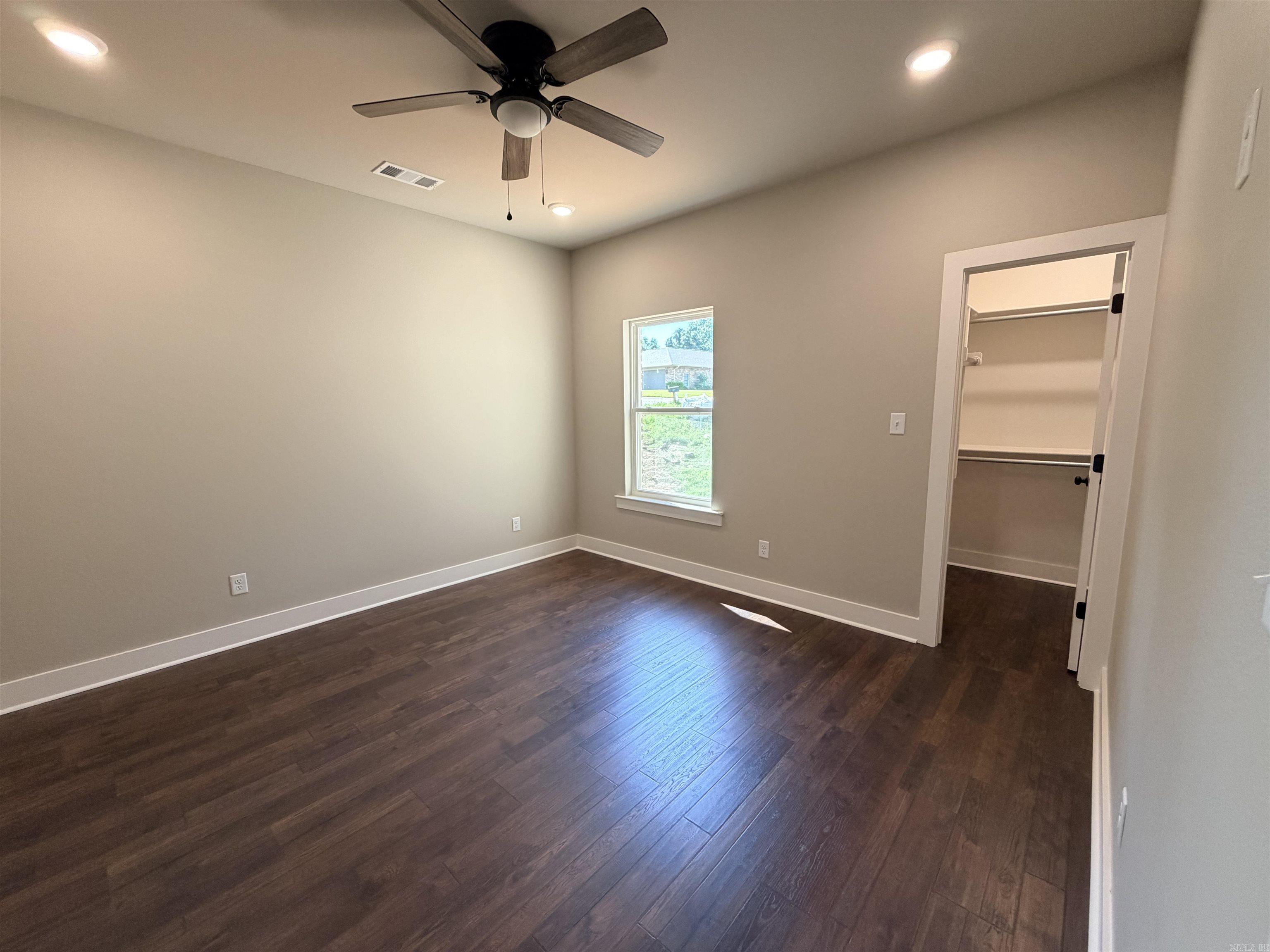 HUNTER HEIGHTS - Residential