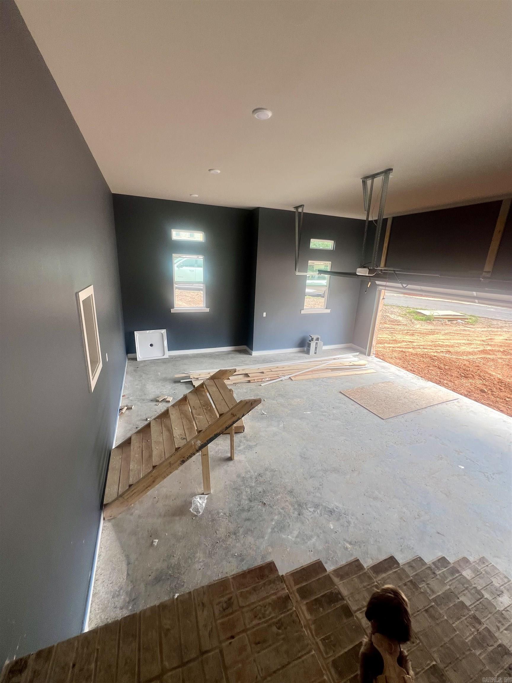 HUNTER HEIGHTS - Residential