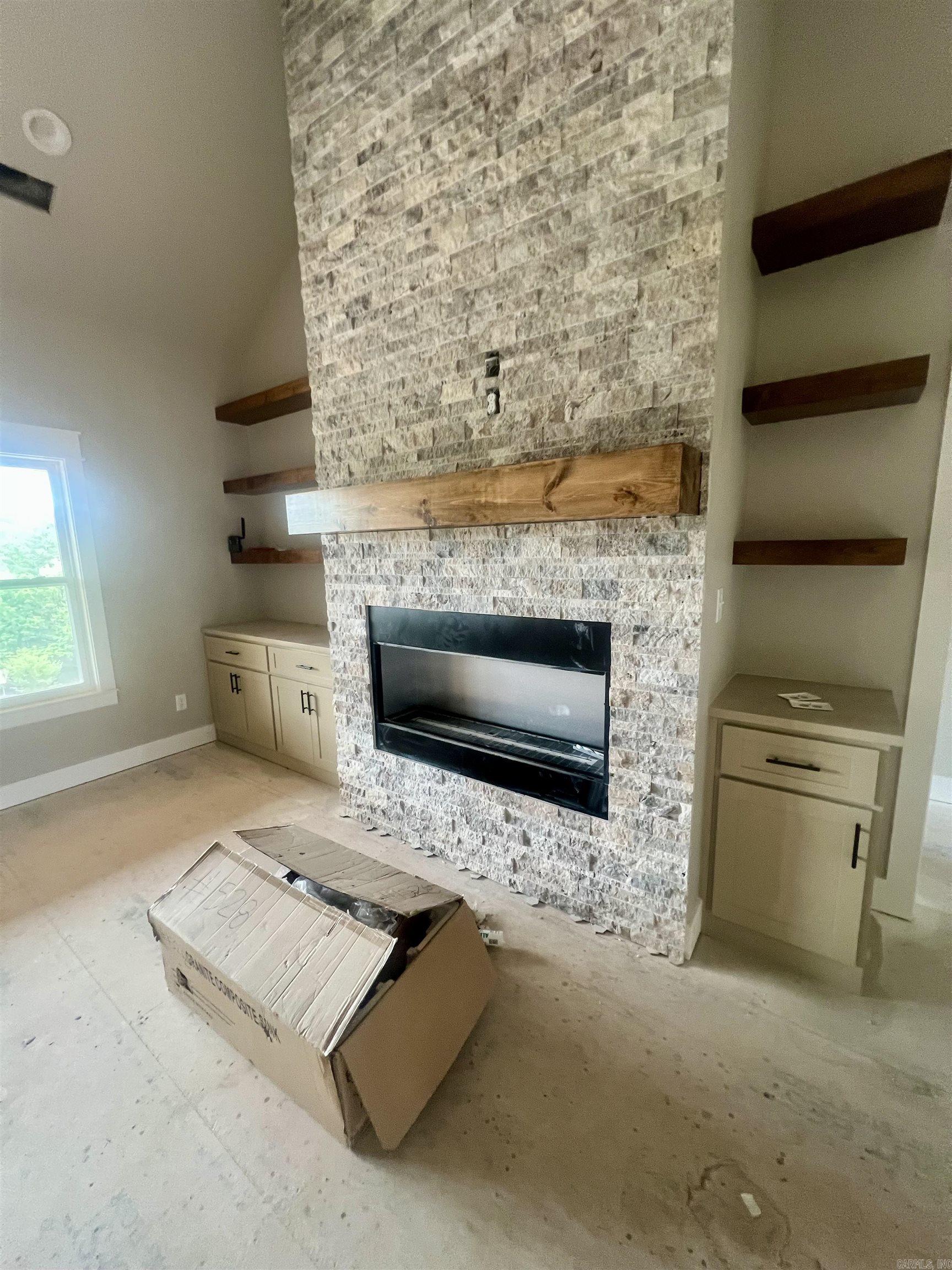 HUNTER HEIGHTS - Residential
