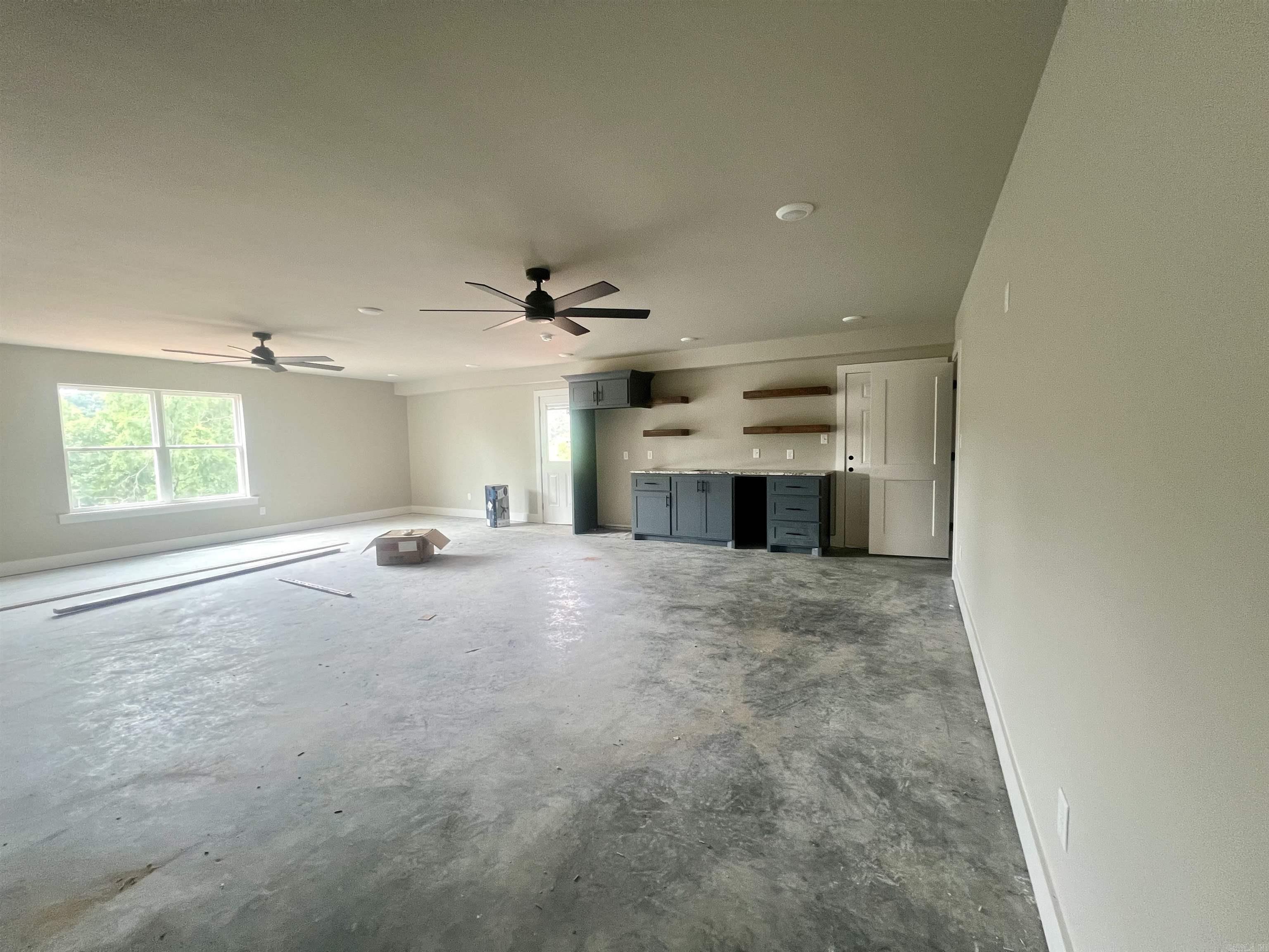 HUNTER HEIGHTS - Residential