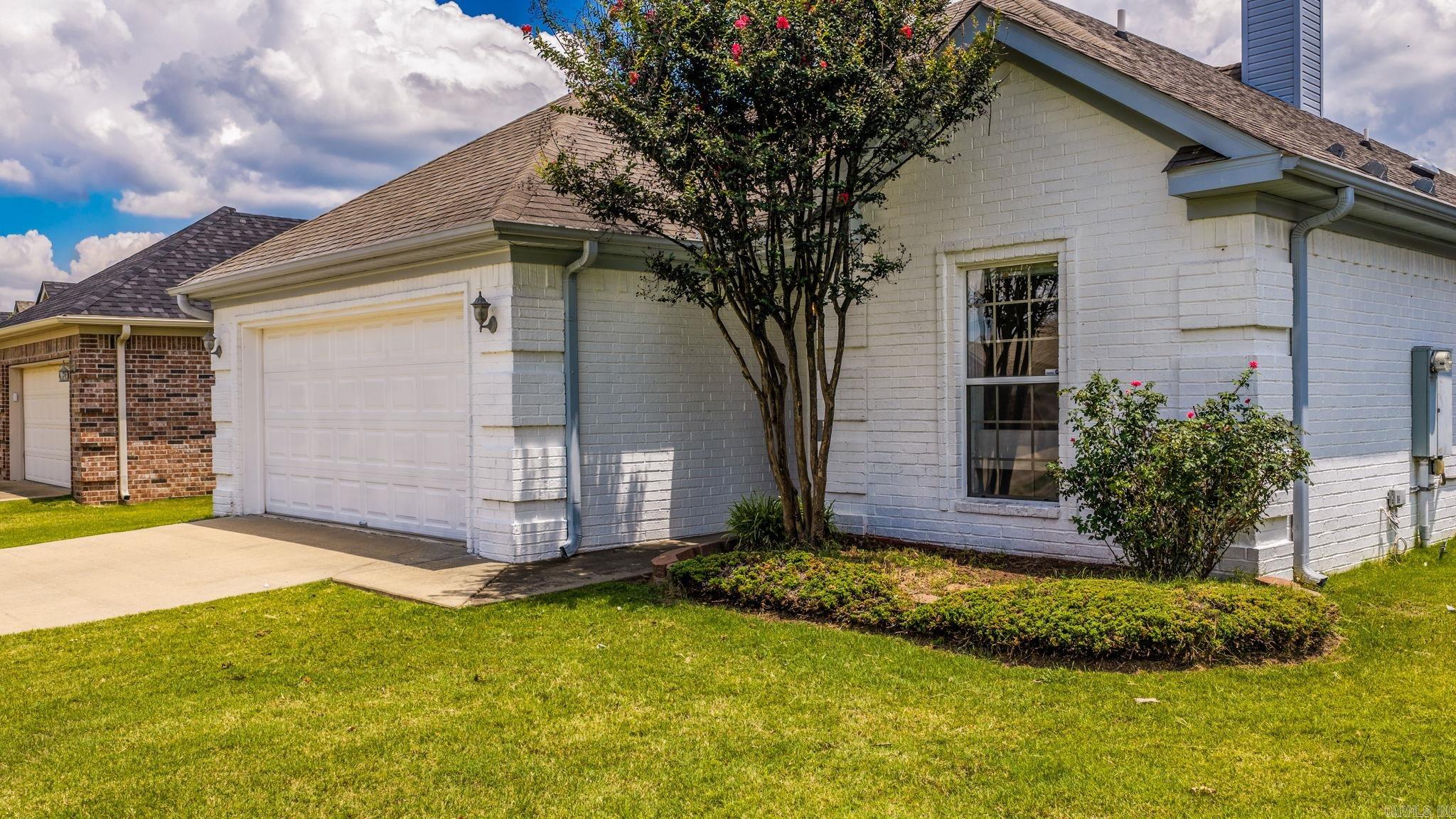 COUNTRY CLUB OF ARK THE - Residential