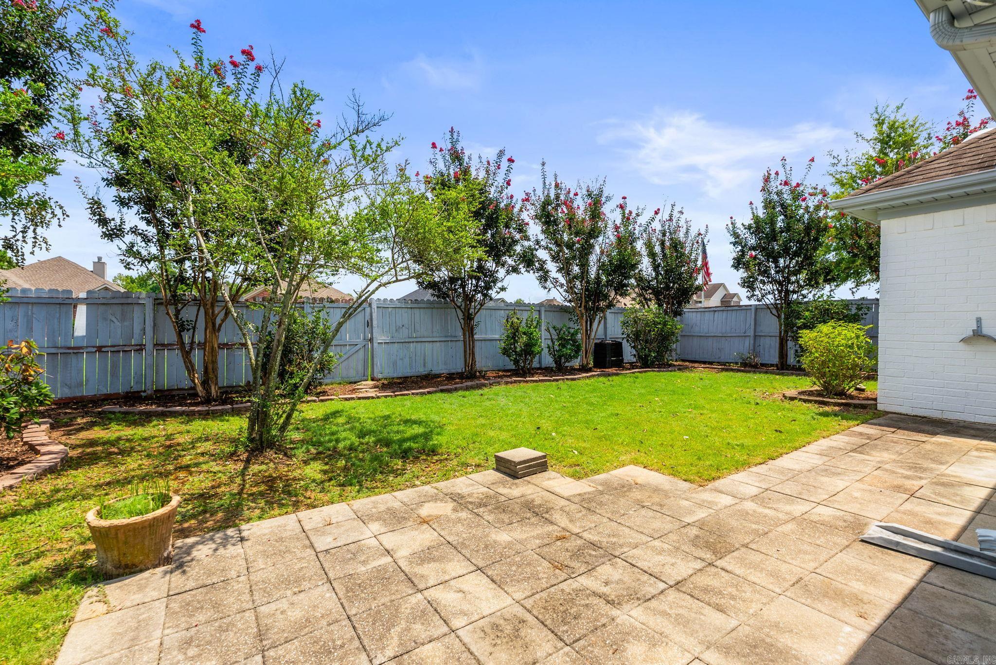COUNTRY CLUB OF ARK THE - Residential