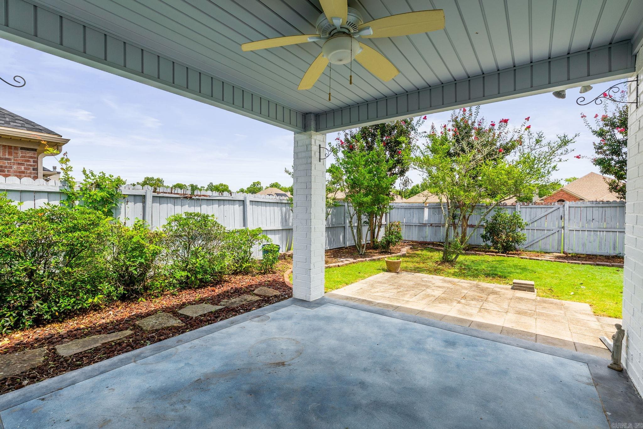 COUNTRY CLUB OF ARK THE - Residential