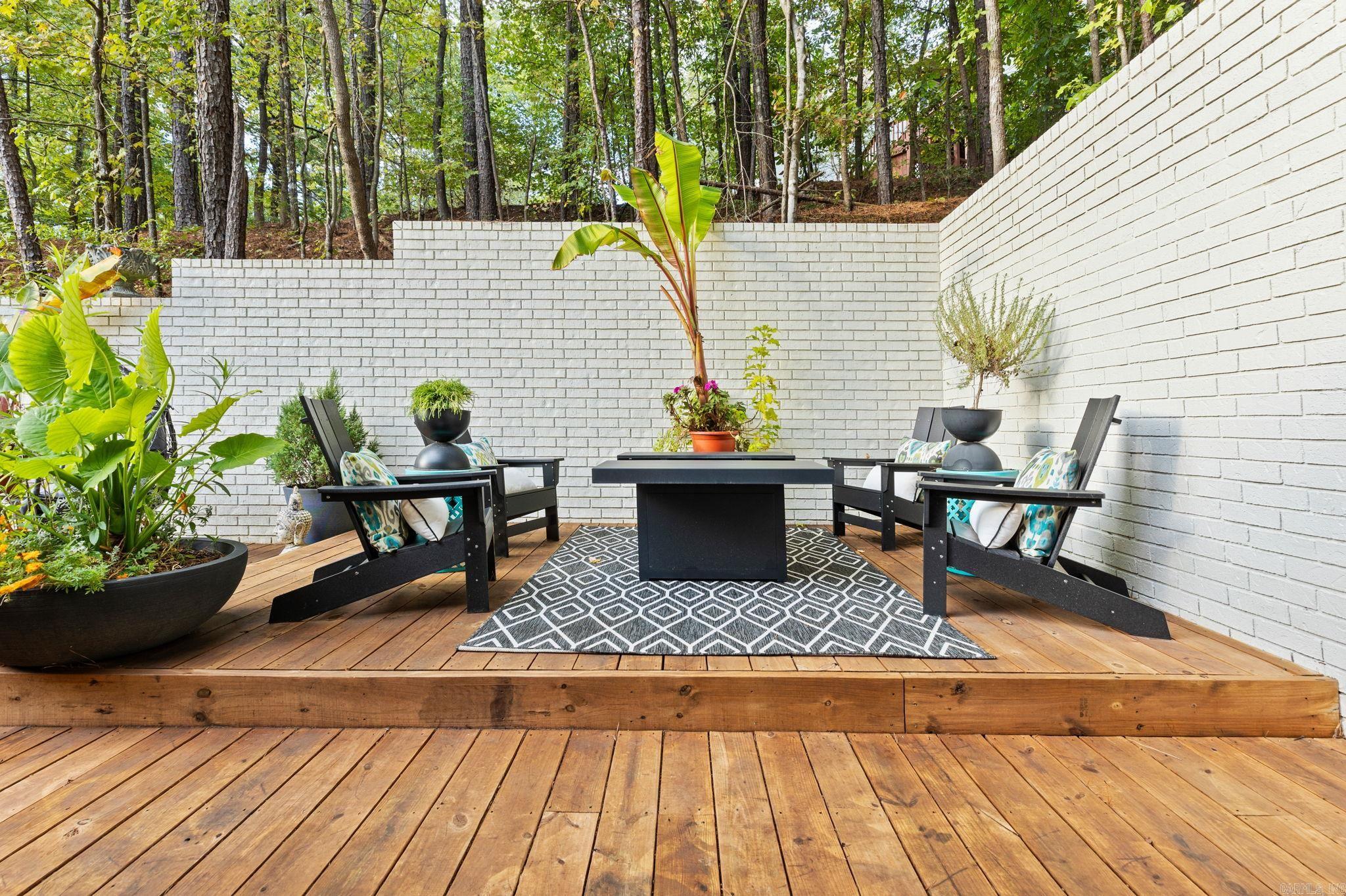 E F BLACK - Residential