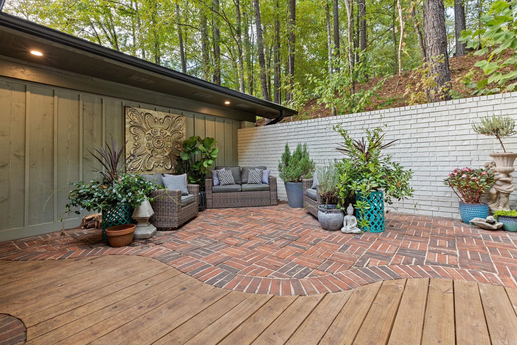E F BLACK - Residential