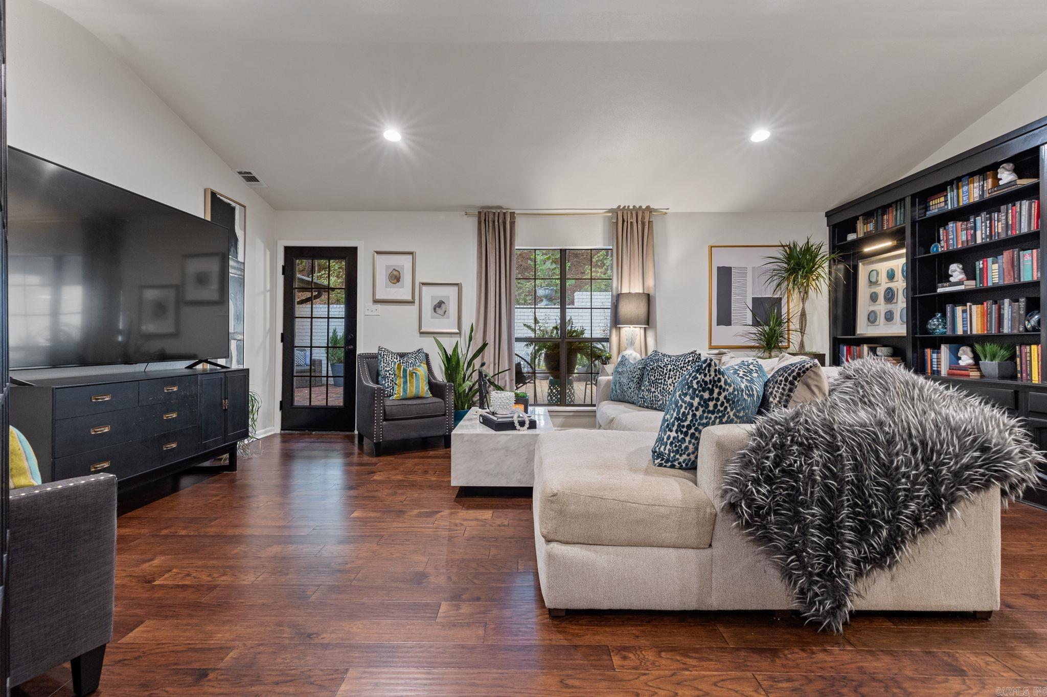 E F BLACK - Residential