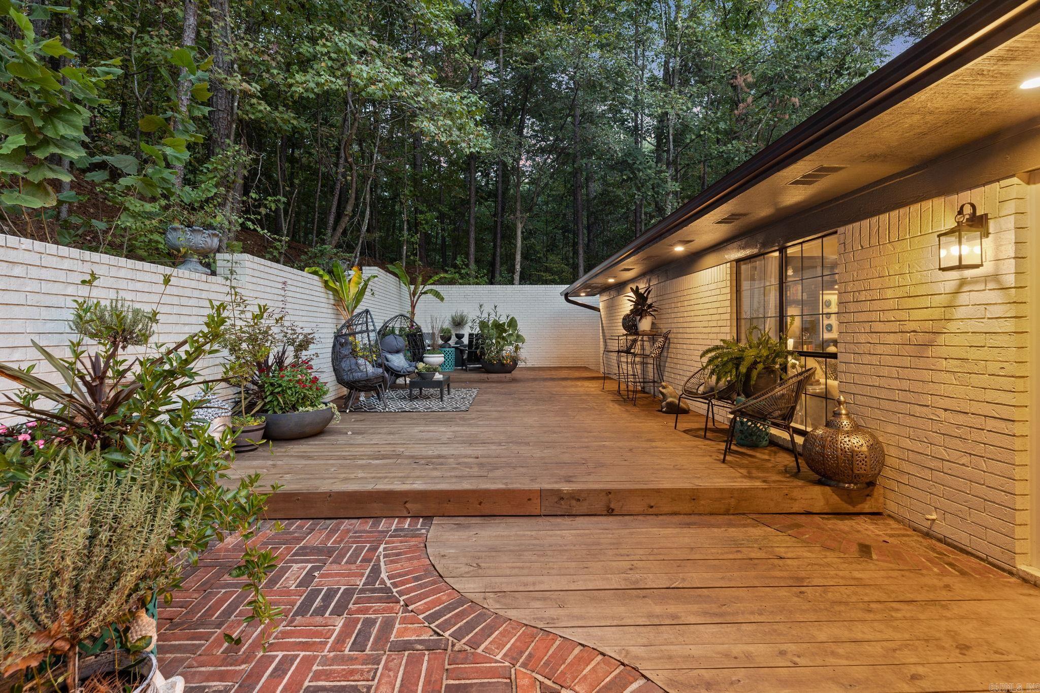 E F BLACK - Residential