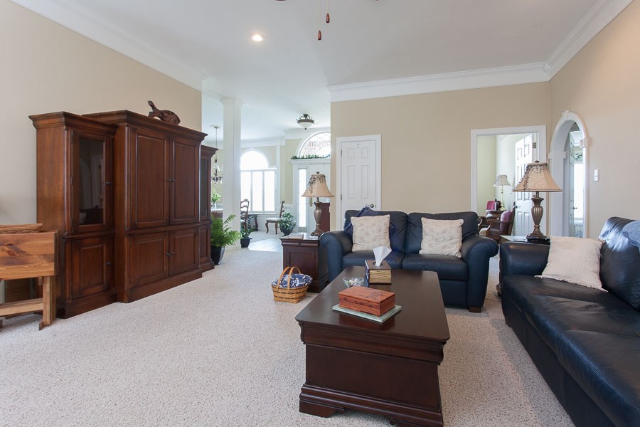 COUNTRY CLUB OF ARK THE - Residential