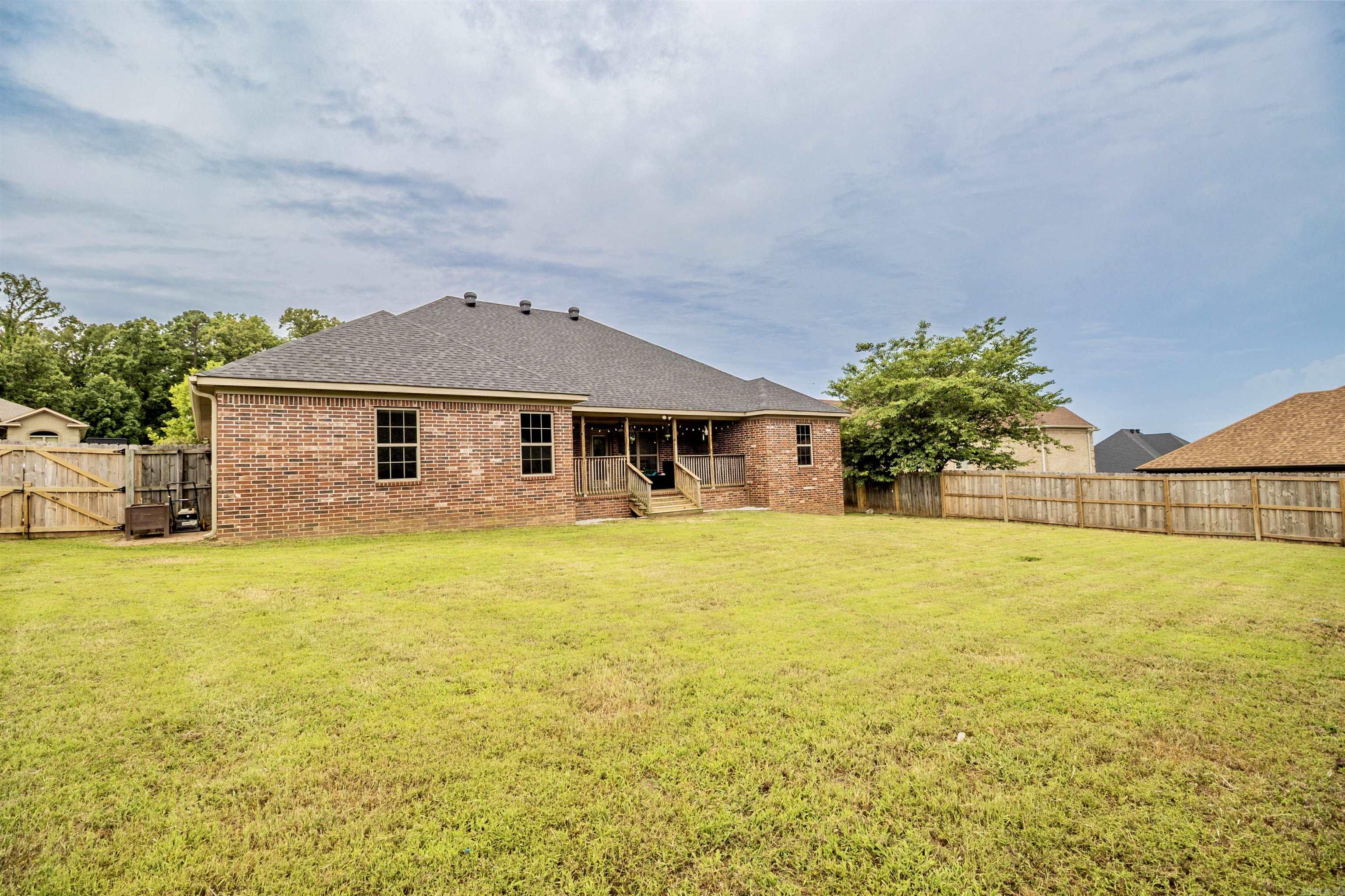 THE WOODLANDS - Residential