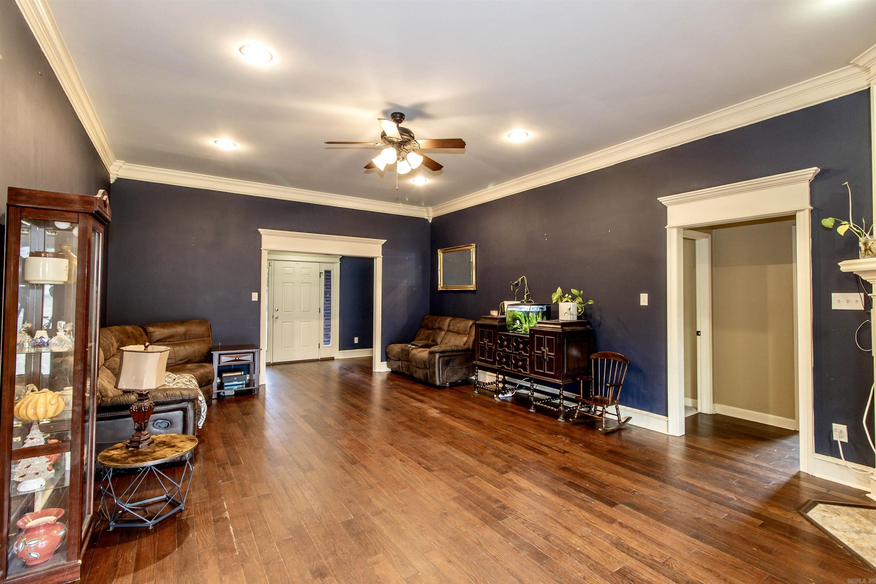THE WOODLANDS - Residential