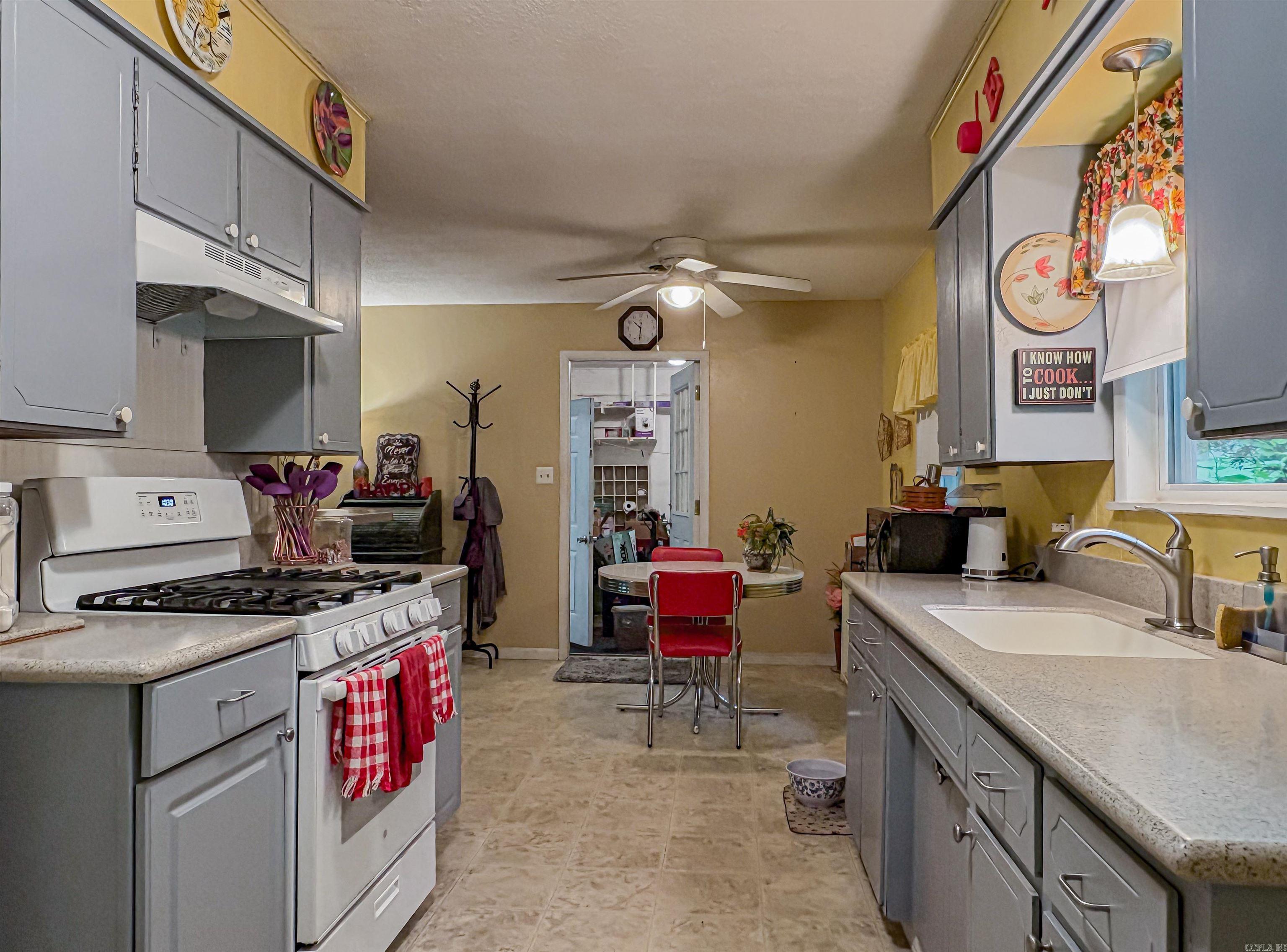 CEDAR TERRANCE - Residential