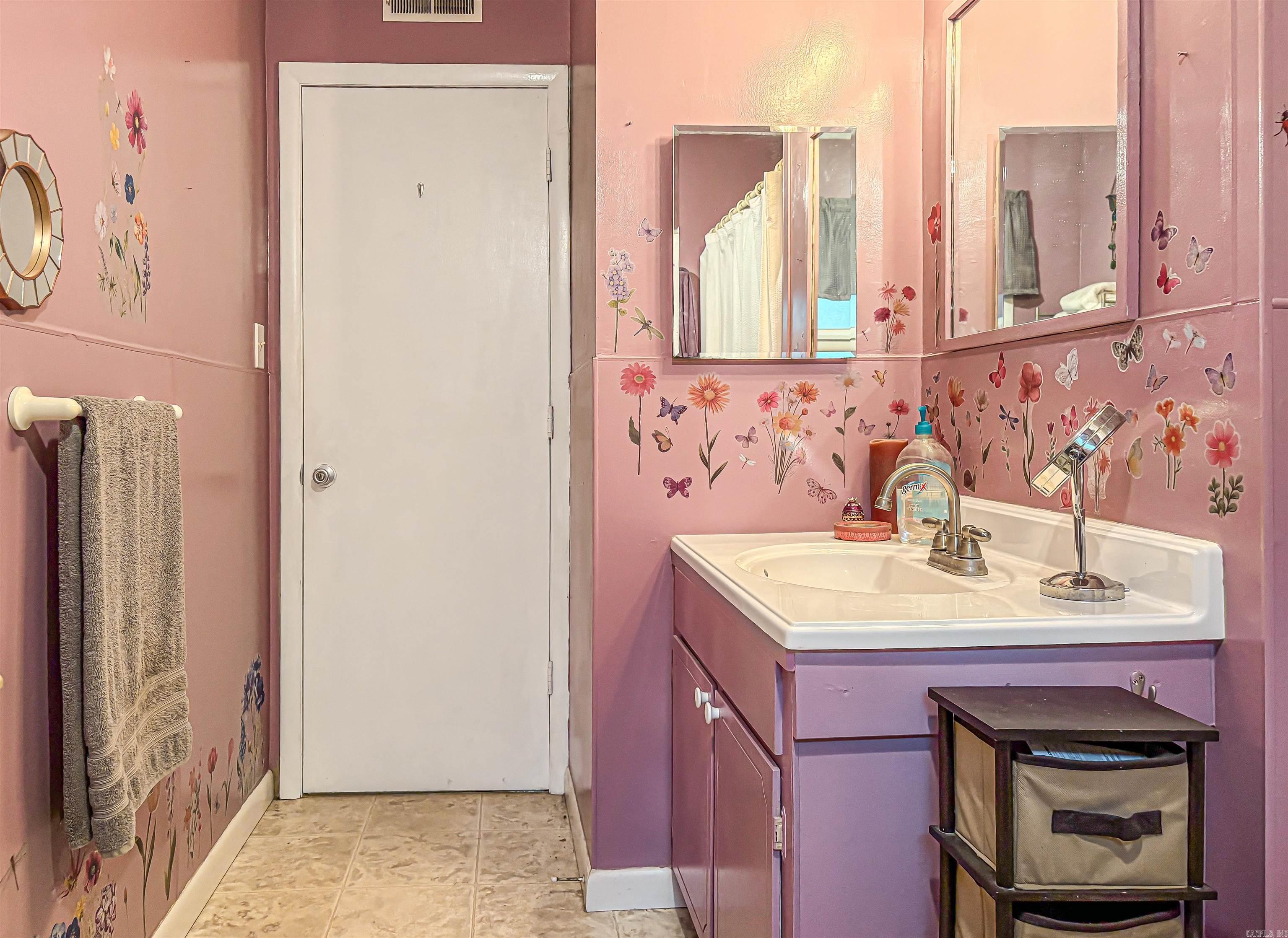CEDAR TERRANCE - Residential