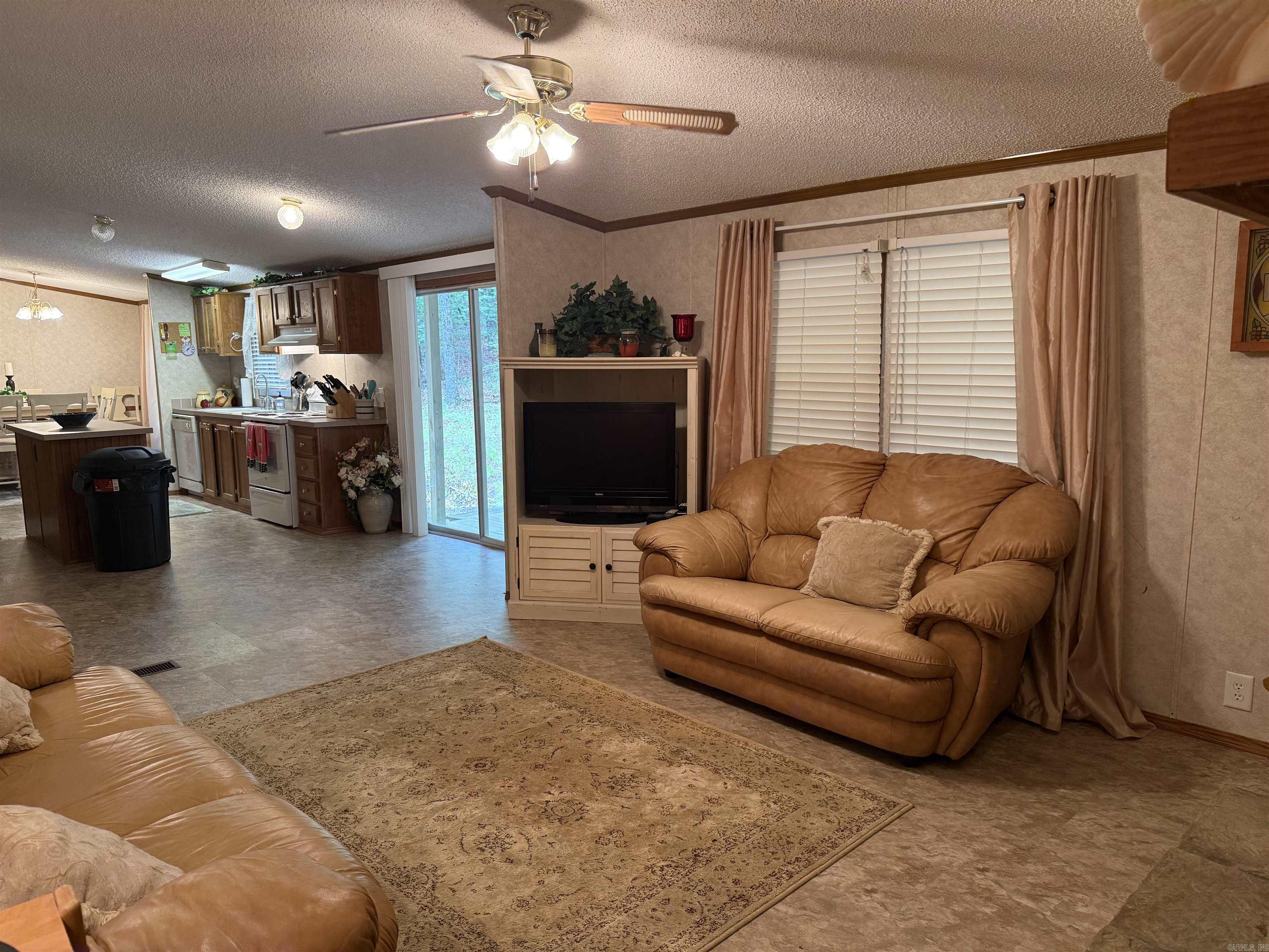 SCENIC PLACE - COVE CREEK - Residential