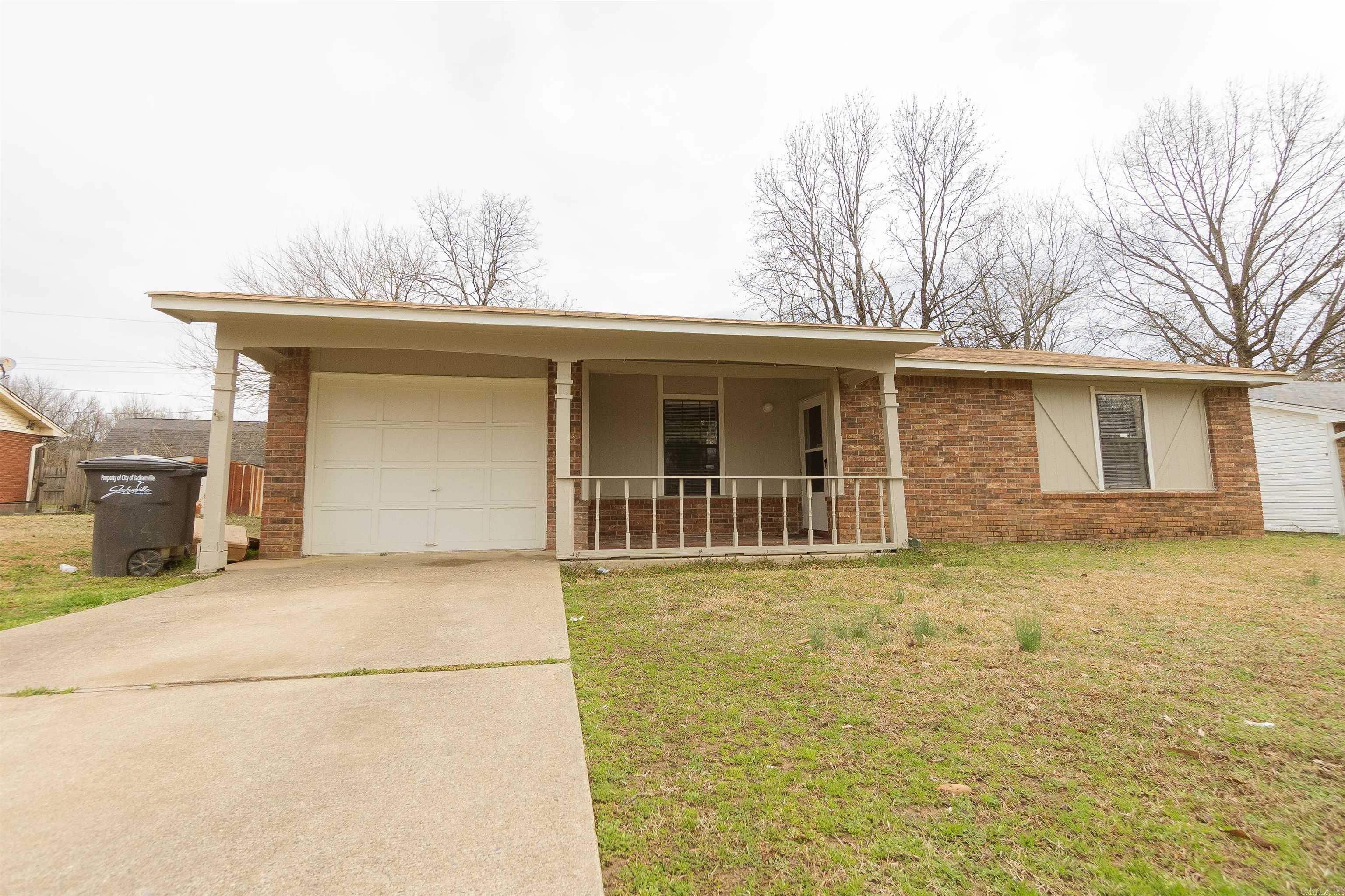 3-bedroom, 1.5-bath home in Jacksonville, conveniently located near Dupree Park. This property offers generous living space and sits on a spacious lot, providing plenty of room to relax, entertain, or expand. An excellent opportunity for first-time buyers or investors seeking a solid rental property with strong potential. See agent remarks.