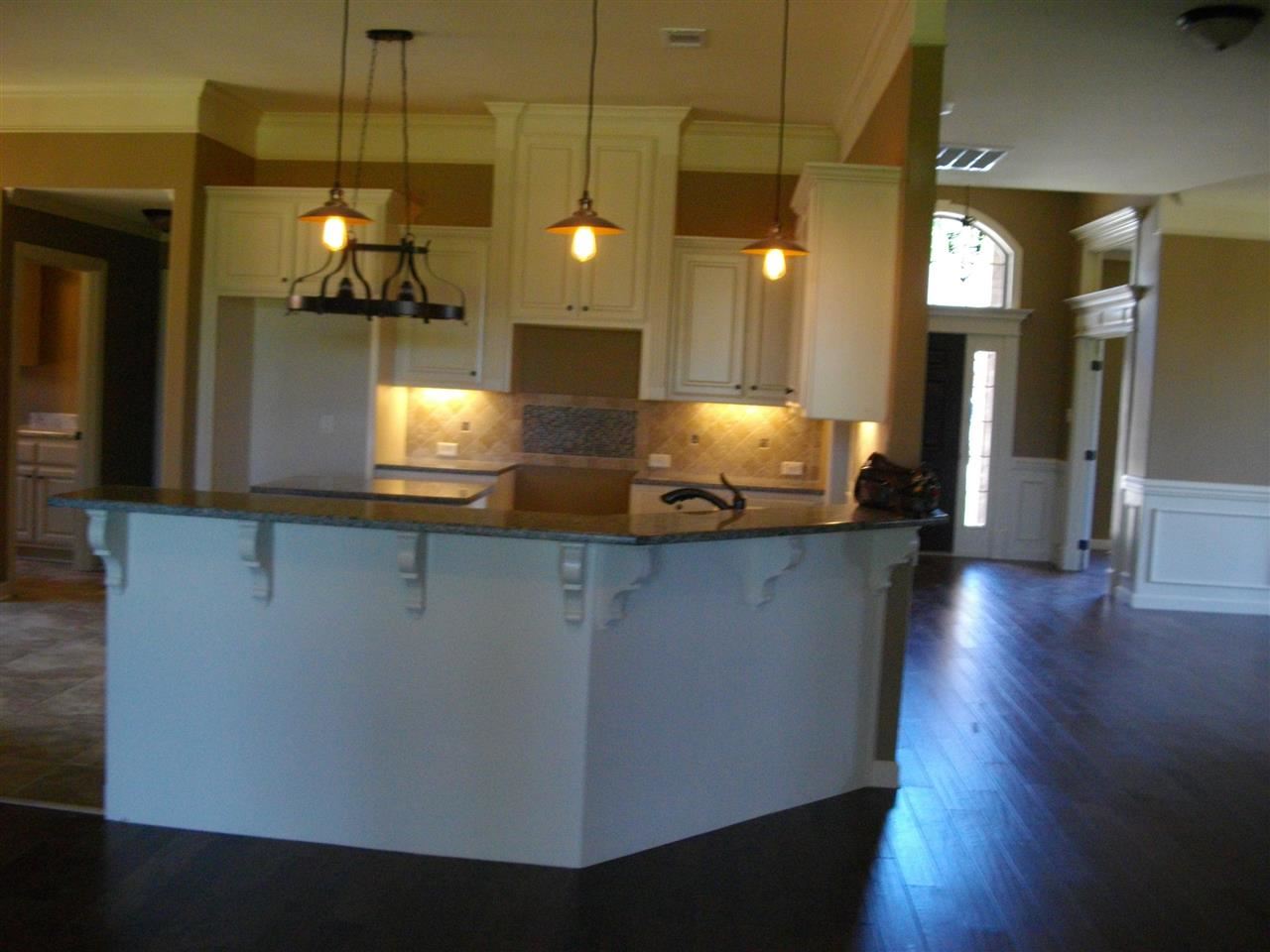 COUNTRY CLUB OF ARK THE - Residential
