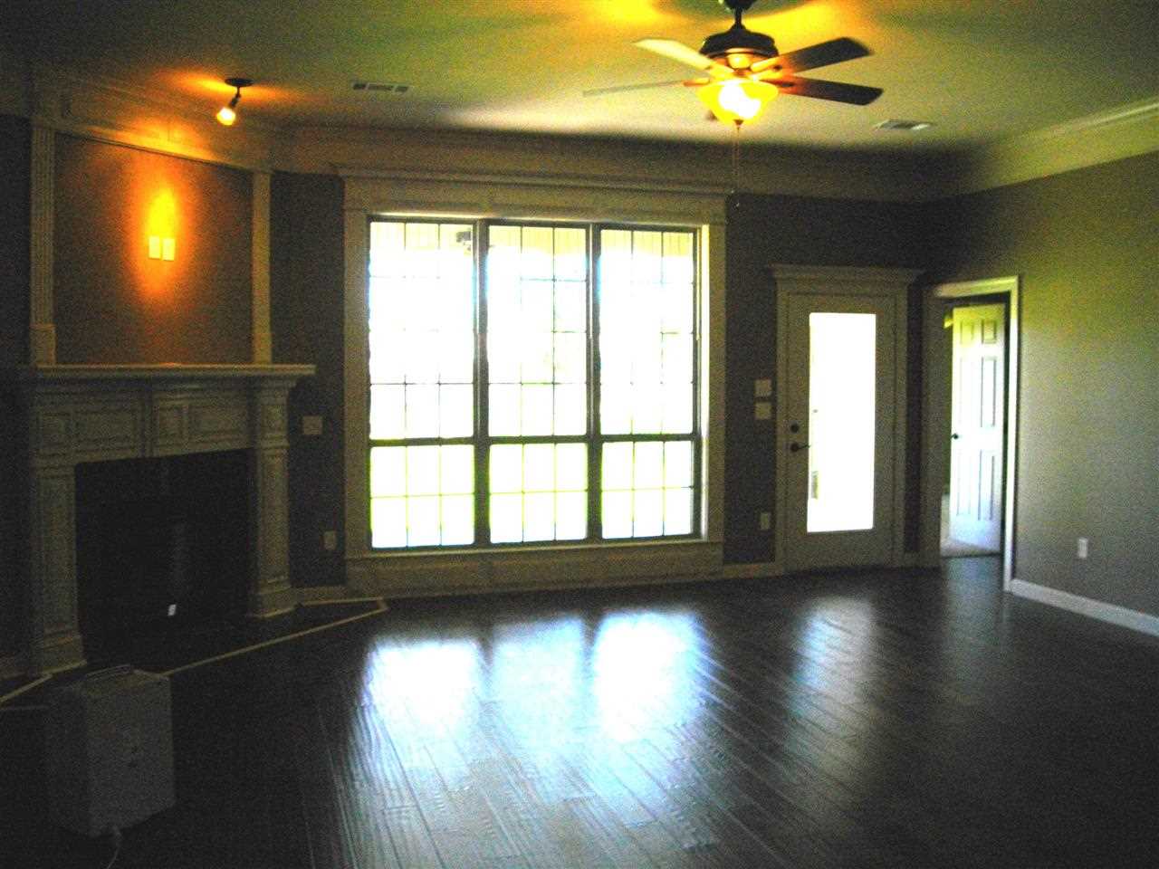 COUNTRY CLUB OF ARK THE - Residential