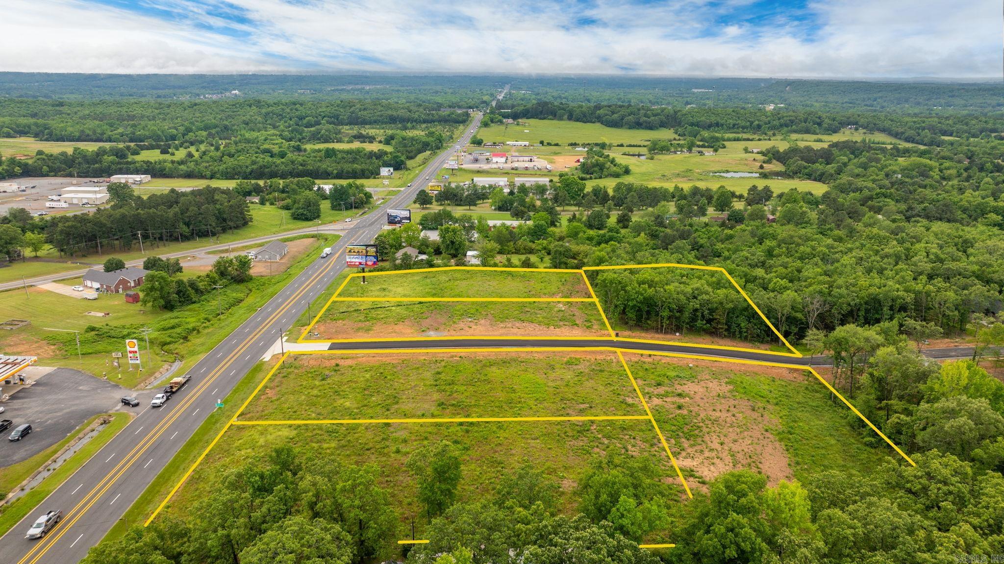 ULES WATSON PLACE - Commercial Sale