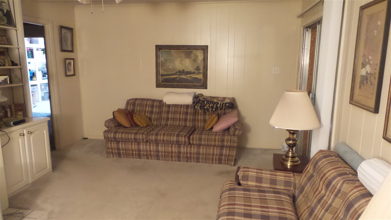 KINGWOOD PLACE - Residential