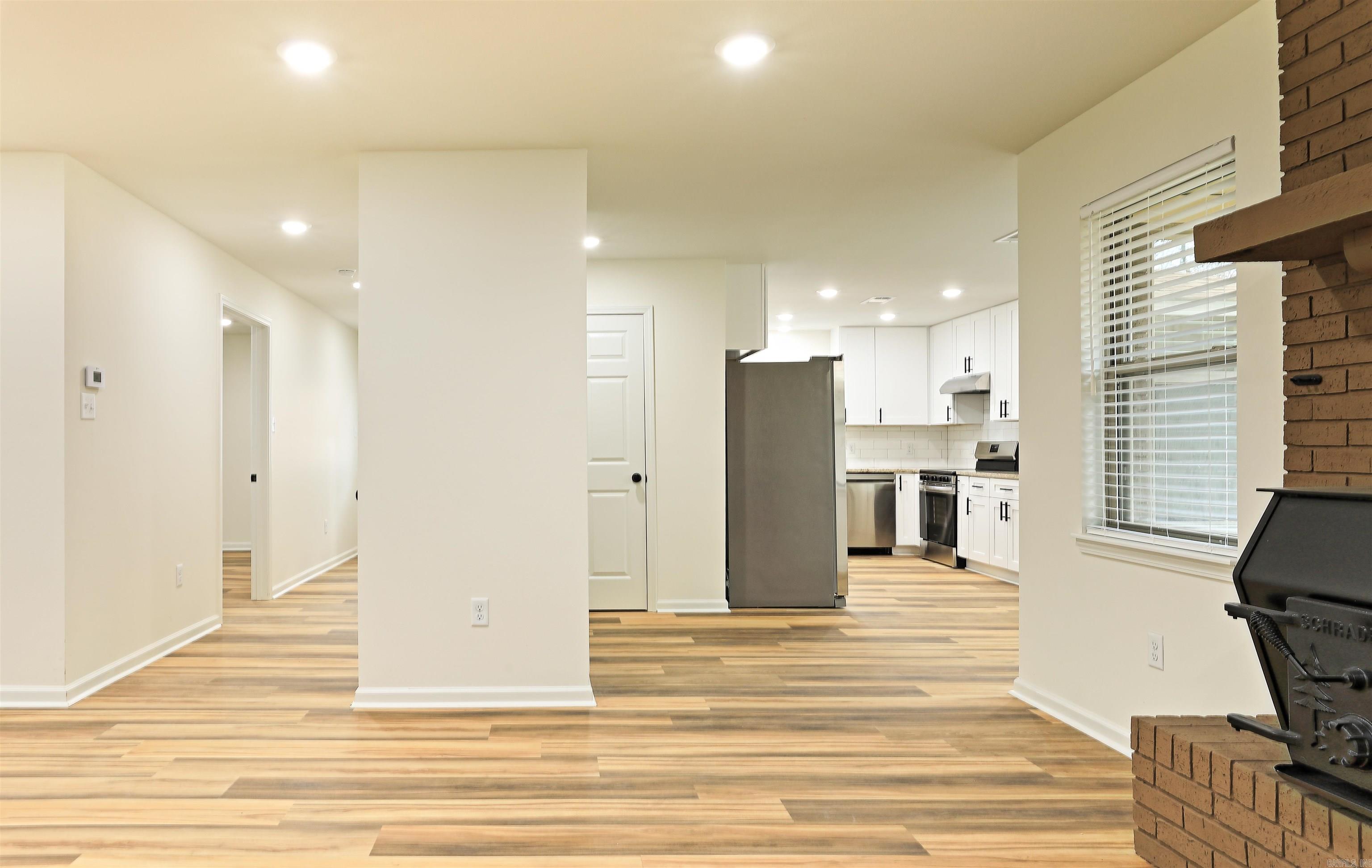 ROLLING HILLS EAST - Residential