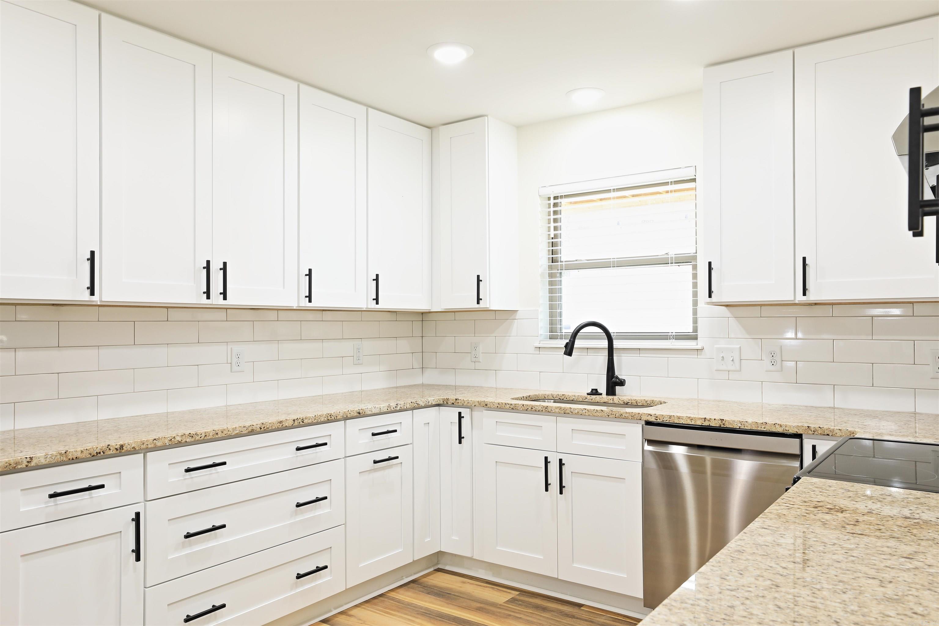 ROLLING HILLS EAST - Residential