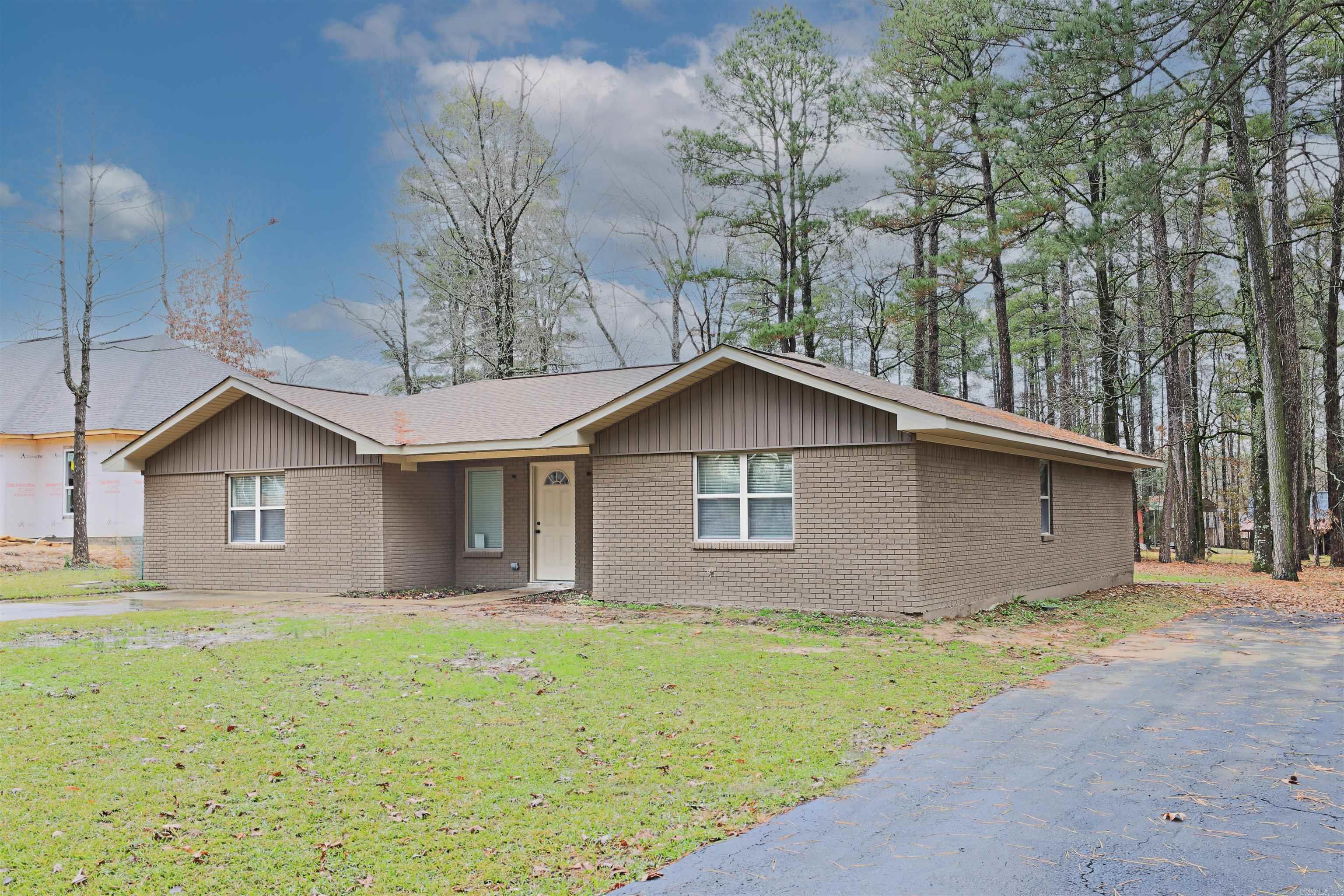 ROLLING HILLS EAST - Residential