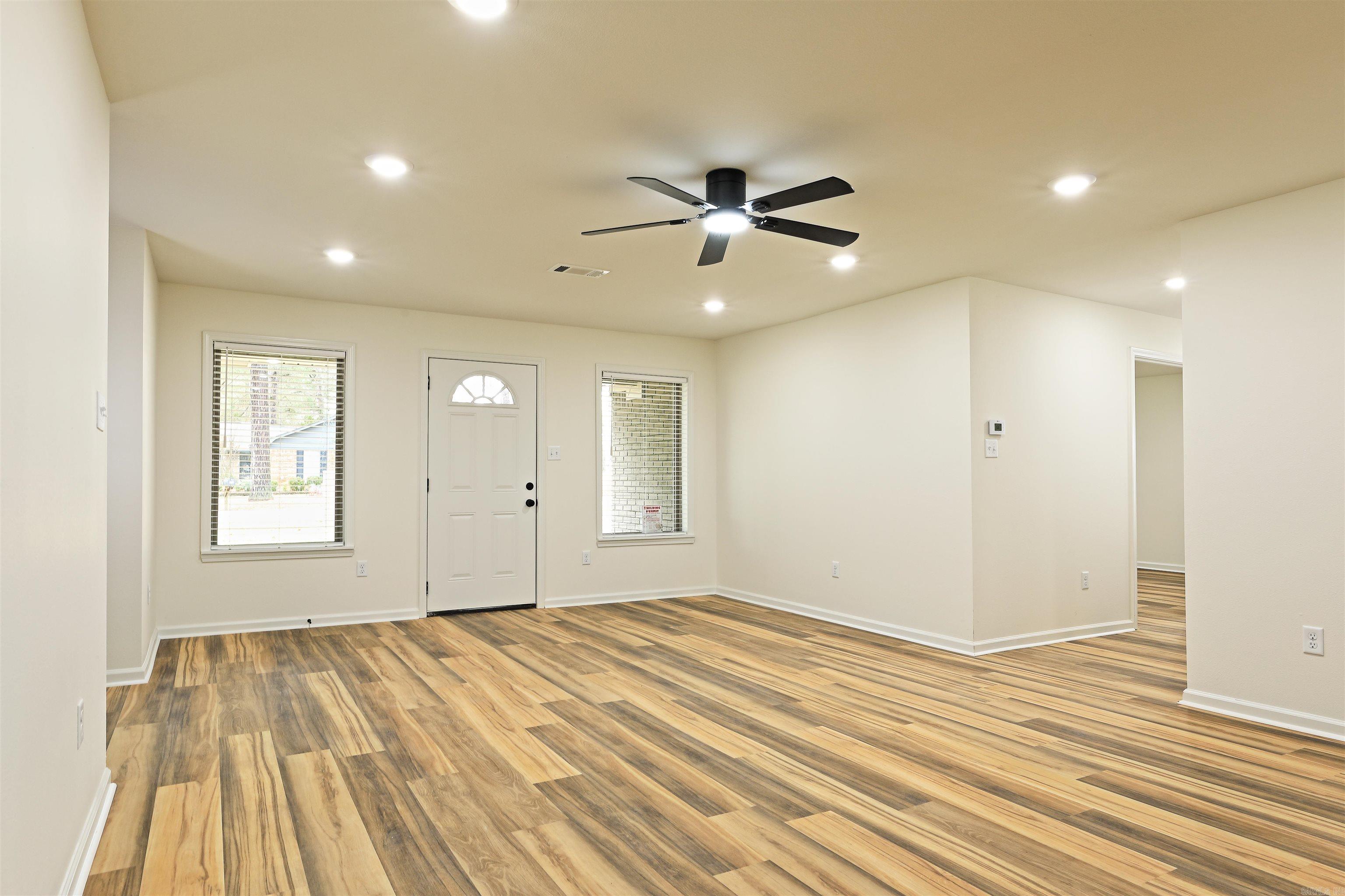 ROLLING HILLS EAST - Residential