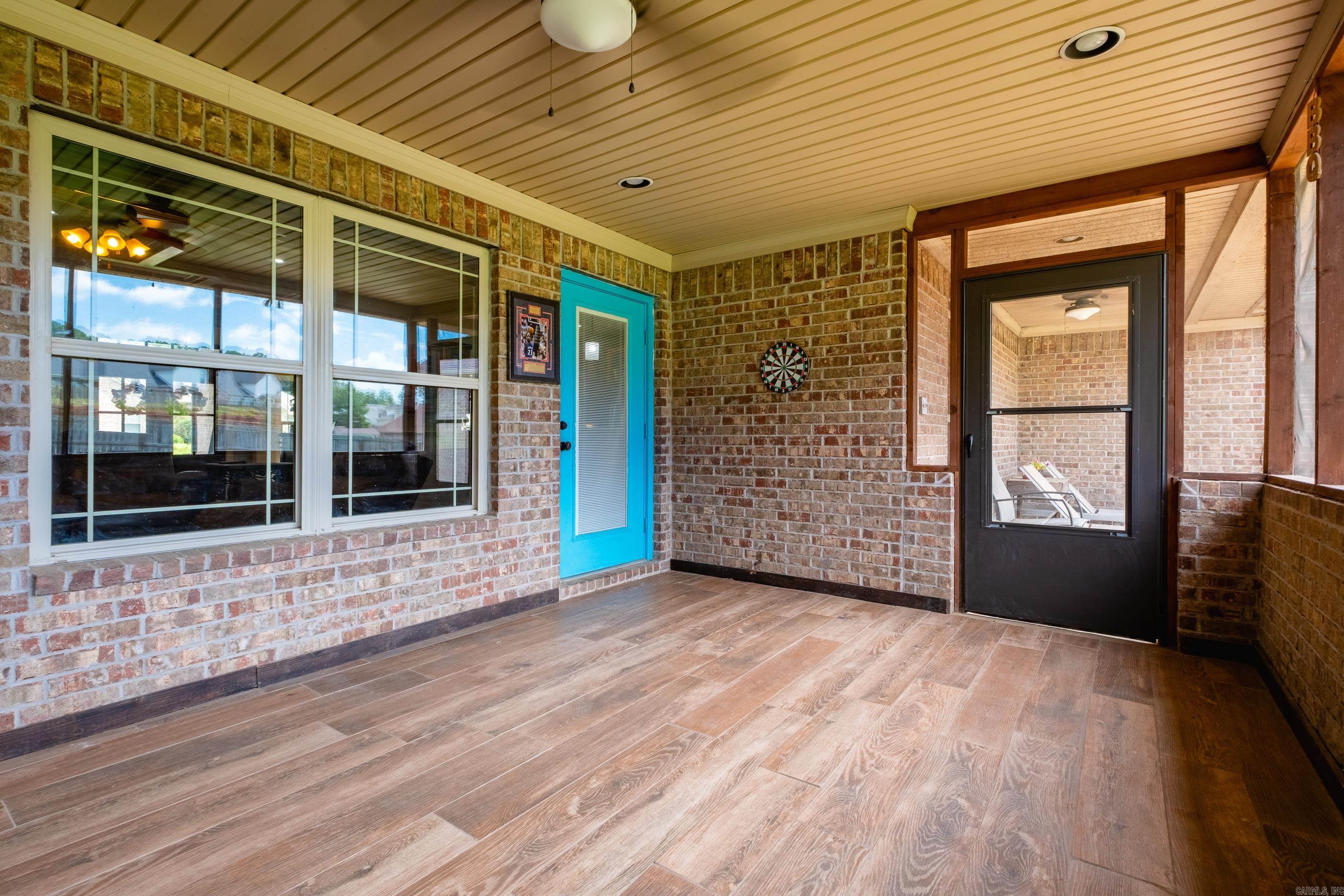 THE WOODLANDS - Residential