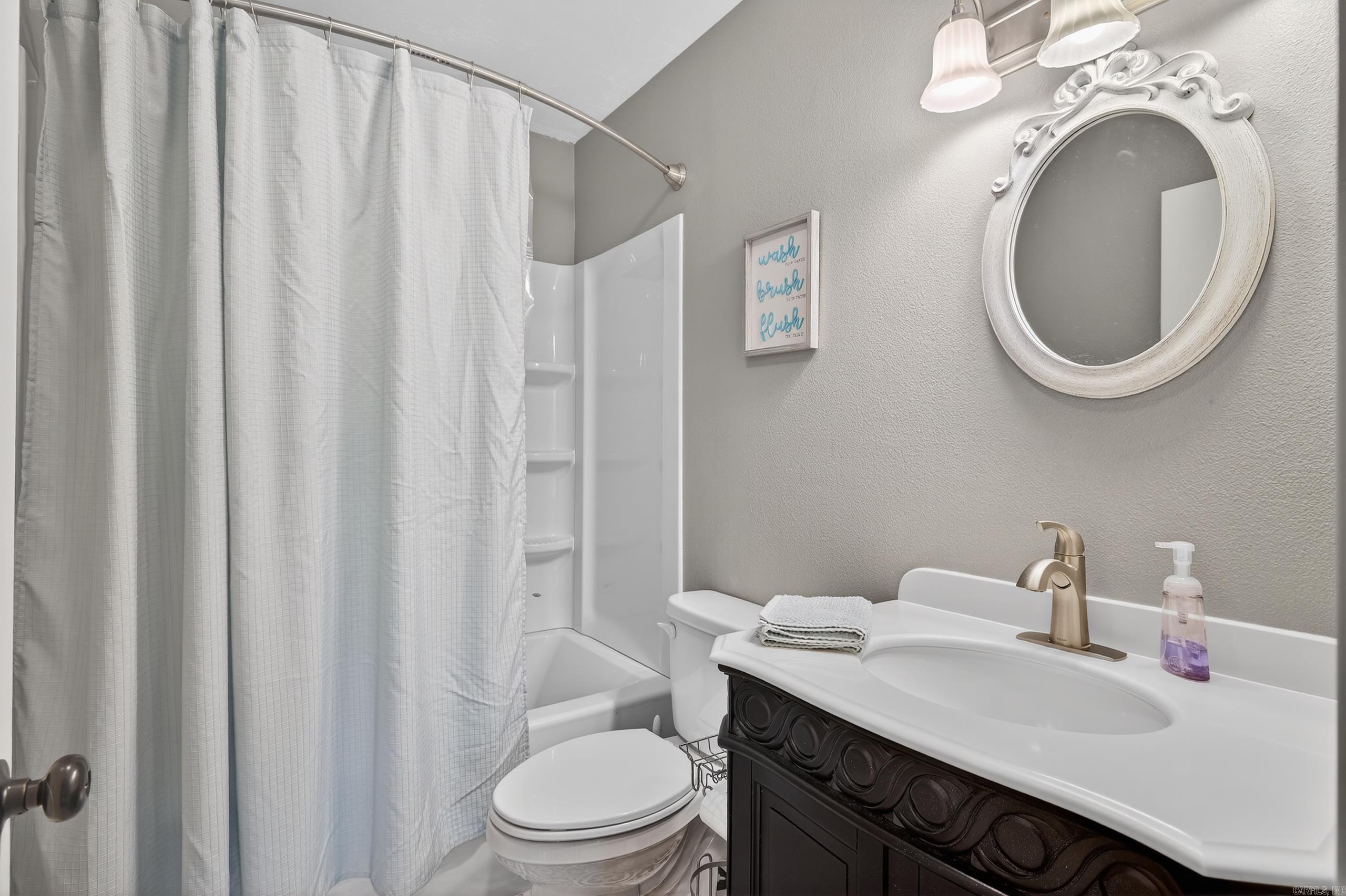 Desoto Courts Townhouse - Residential