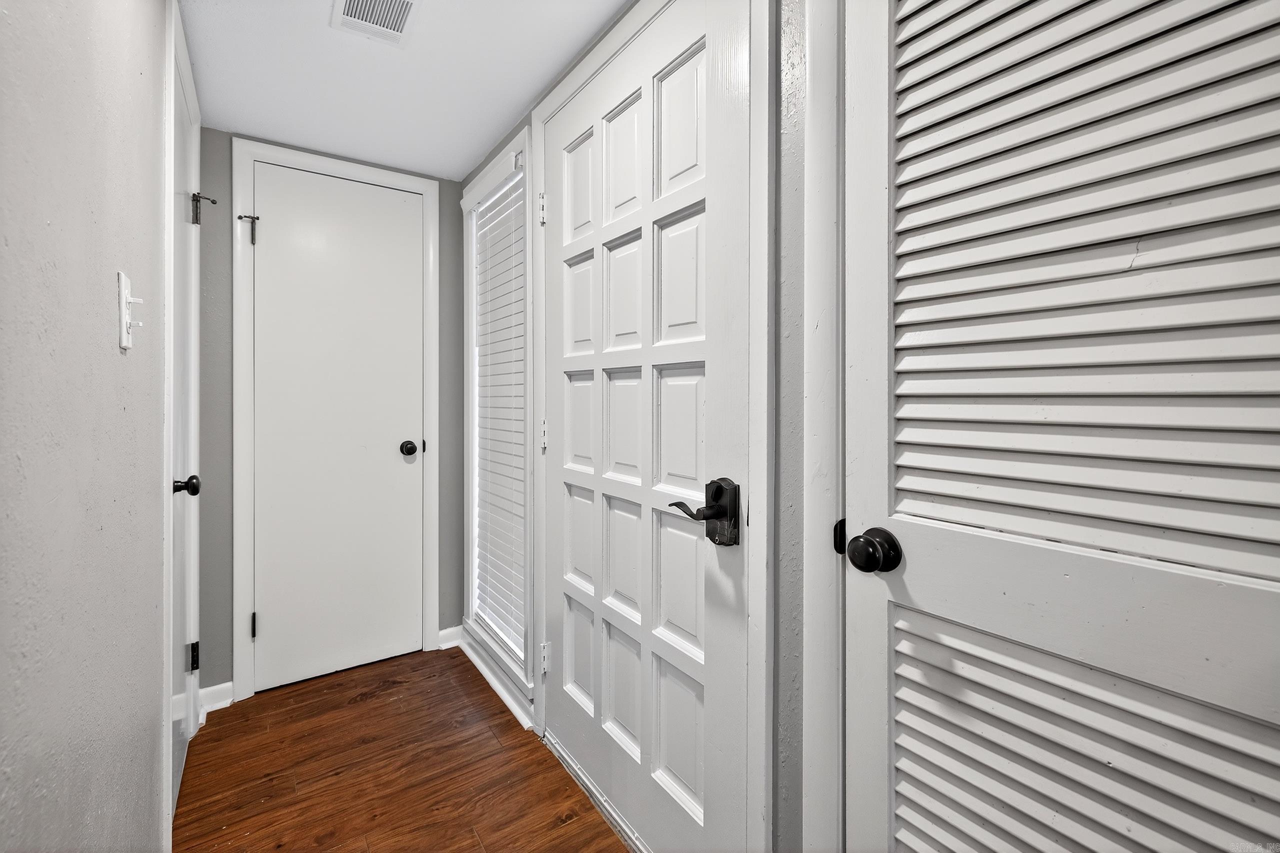 Desoto Courts Townhouse - Residential