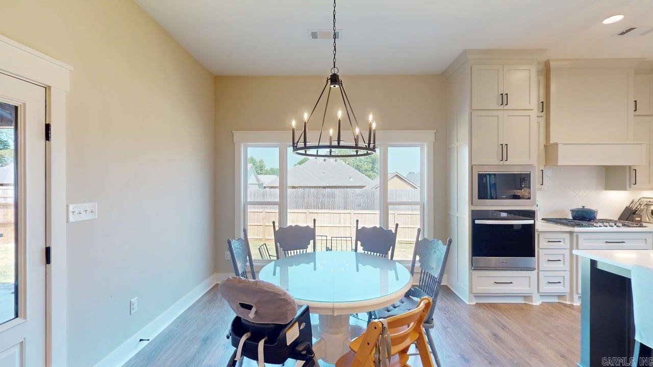 IVY PLACE - Residential