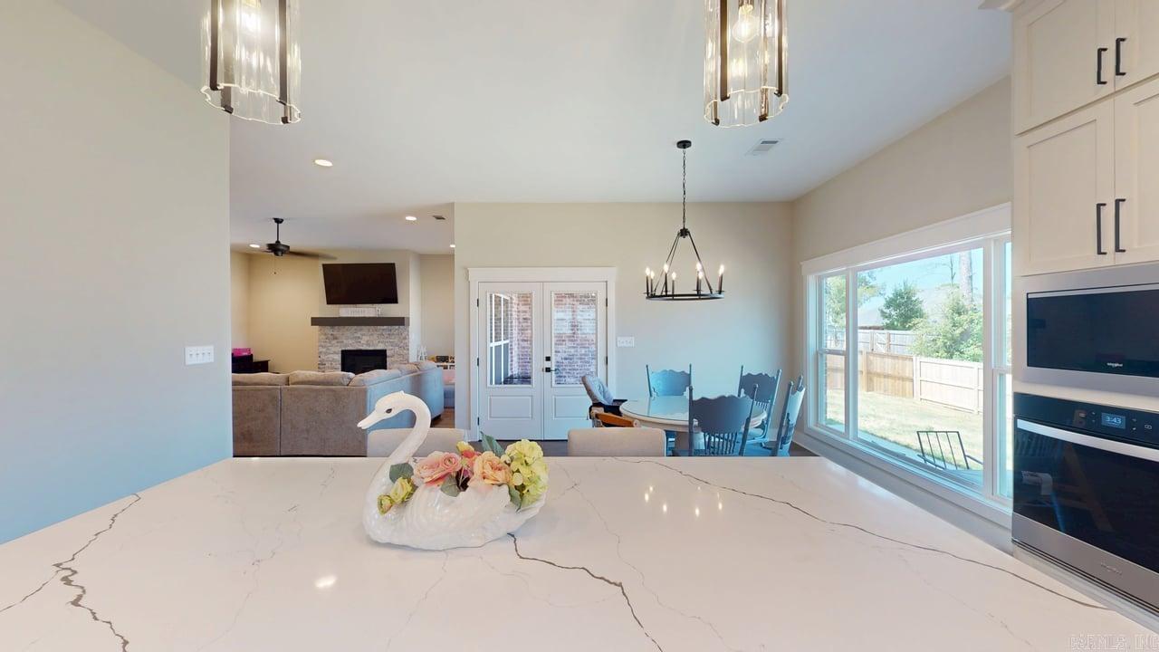 IVY PLACE - Residential