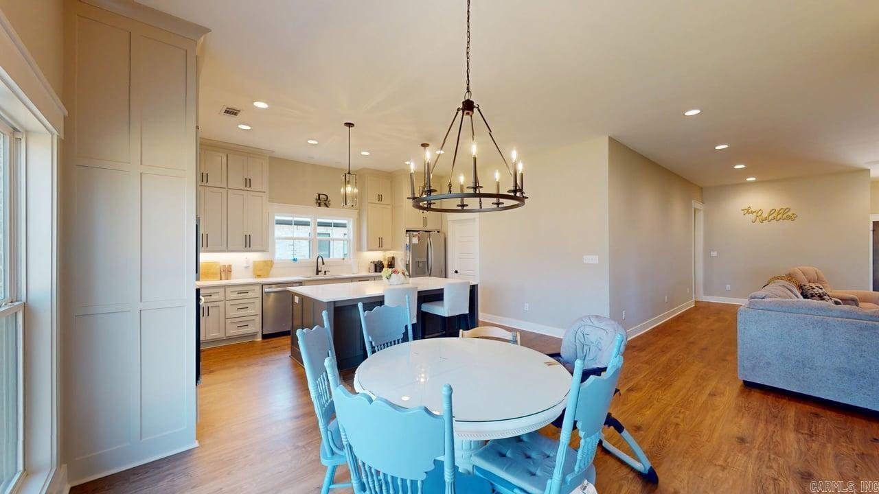 IVY PLACE - Residential