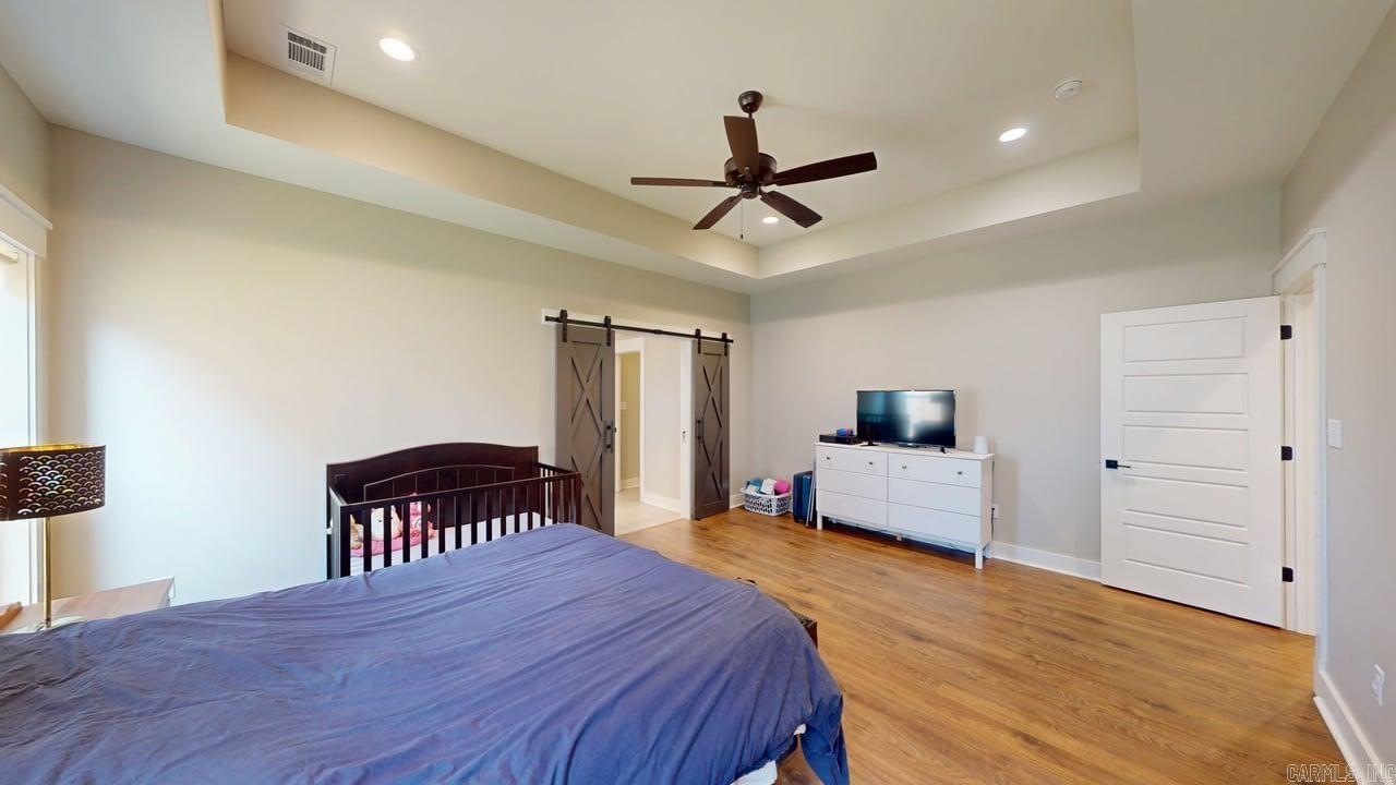 IVY PLACE - Residential