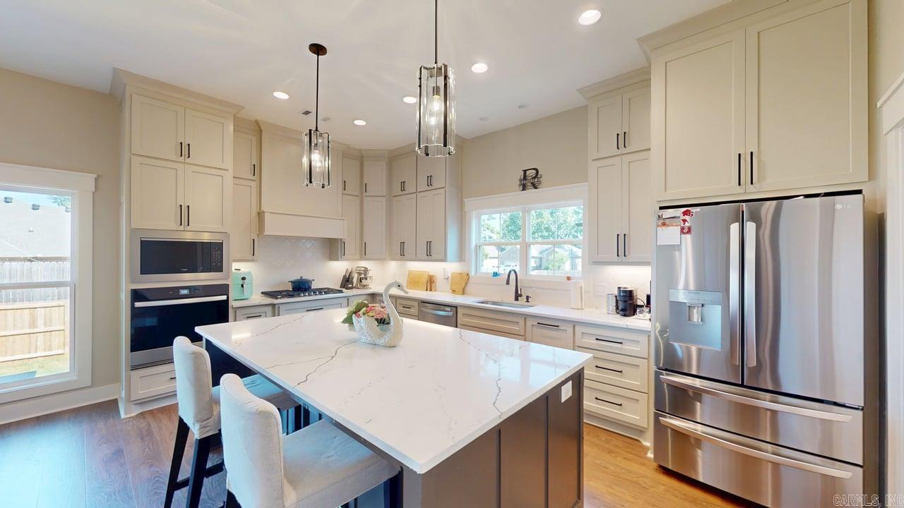 IVY PLACE - Residential