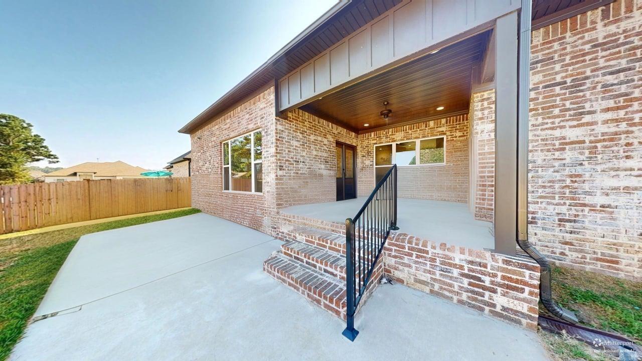 IVY PLACE - Residential
