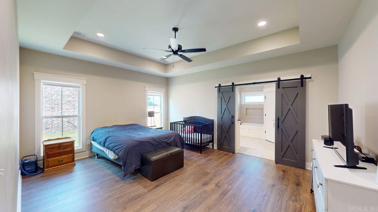 IVY PLACE - Residential