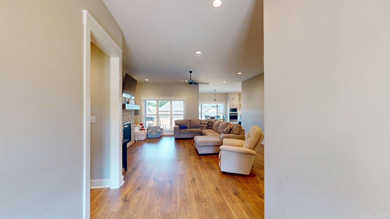IVY PLACE - Residential
