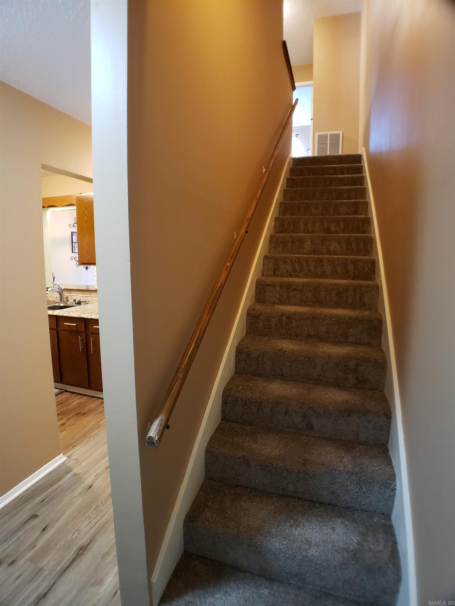 Lakewood Hills Condo - Residential