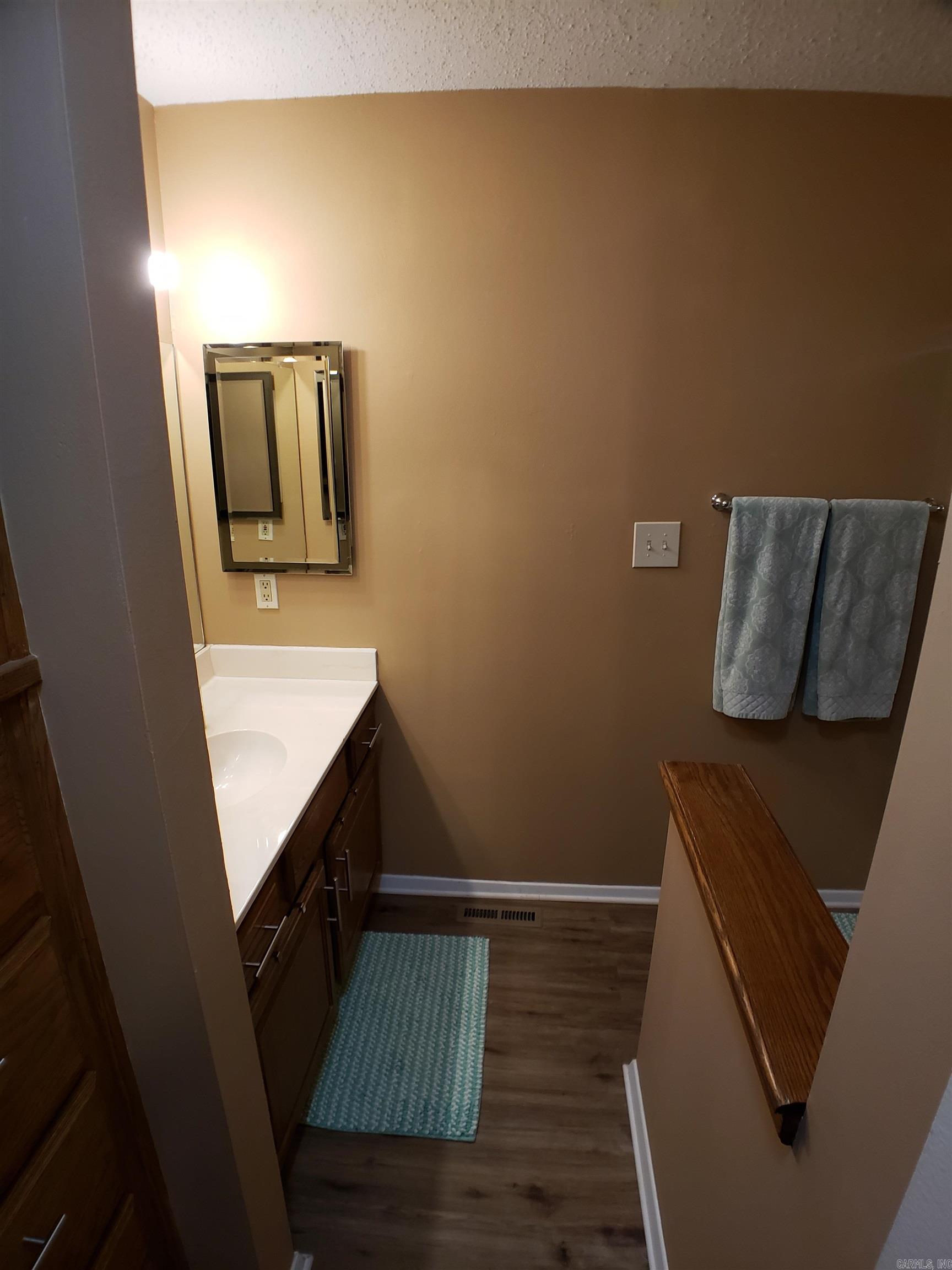 Lakewood Hills Condo - Residential
