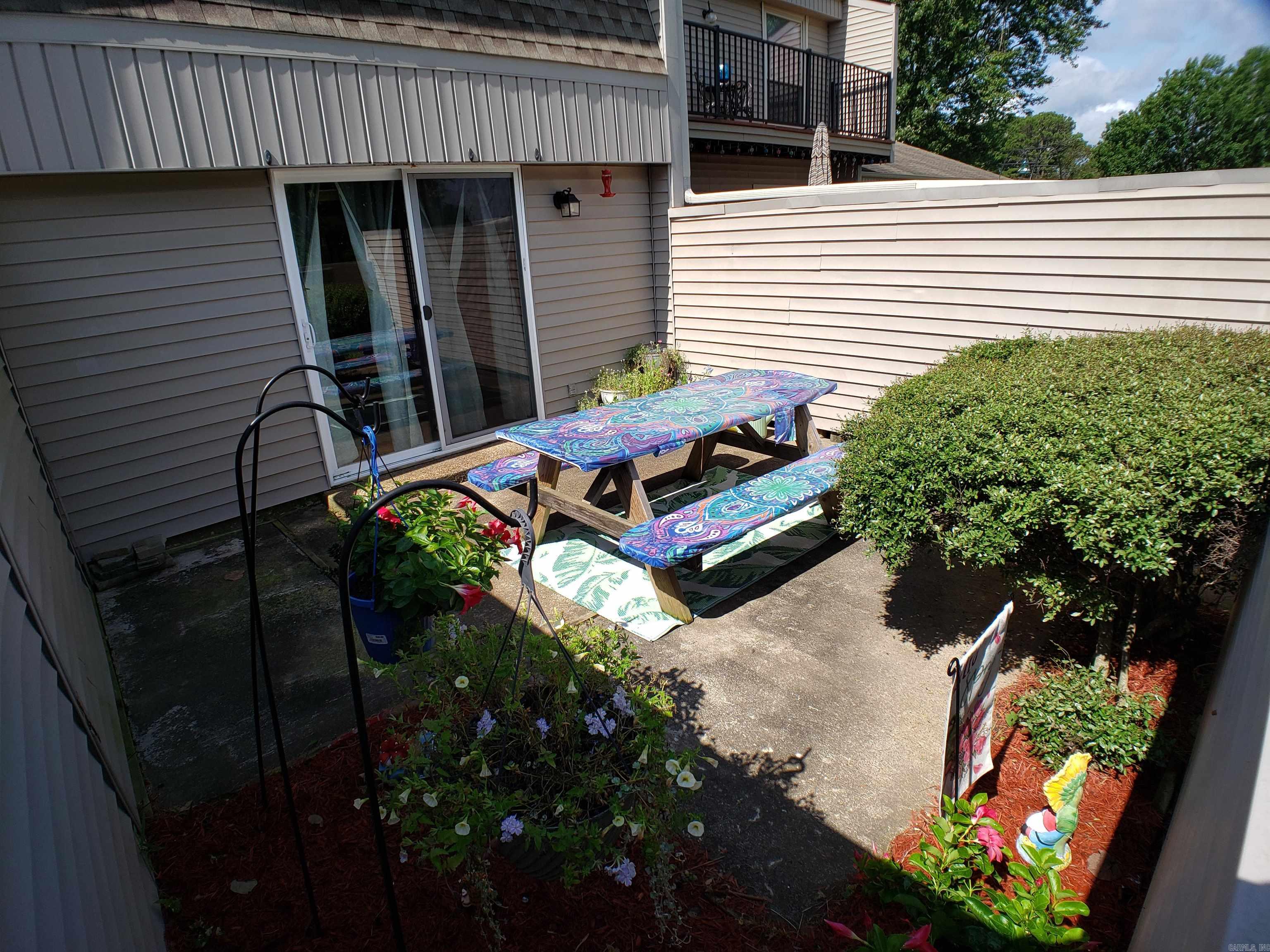 Lakewood Hills Condo - Residential
