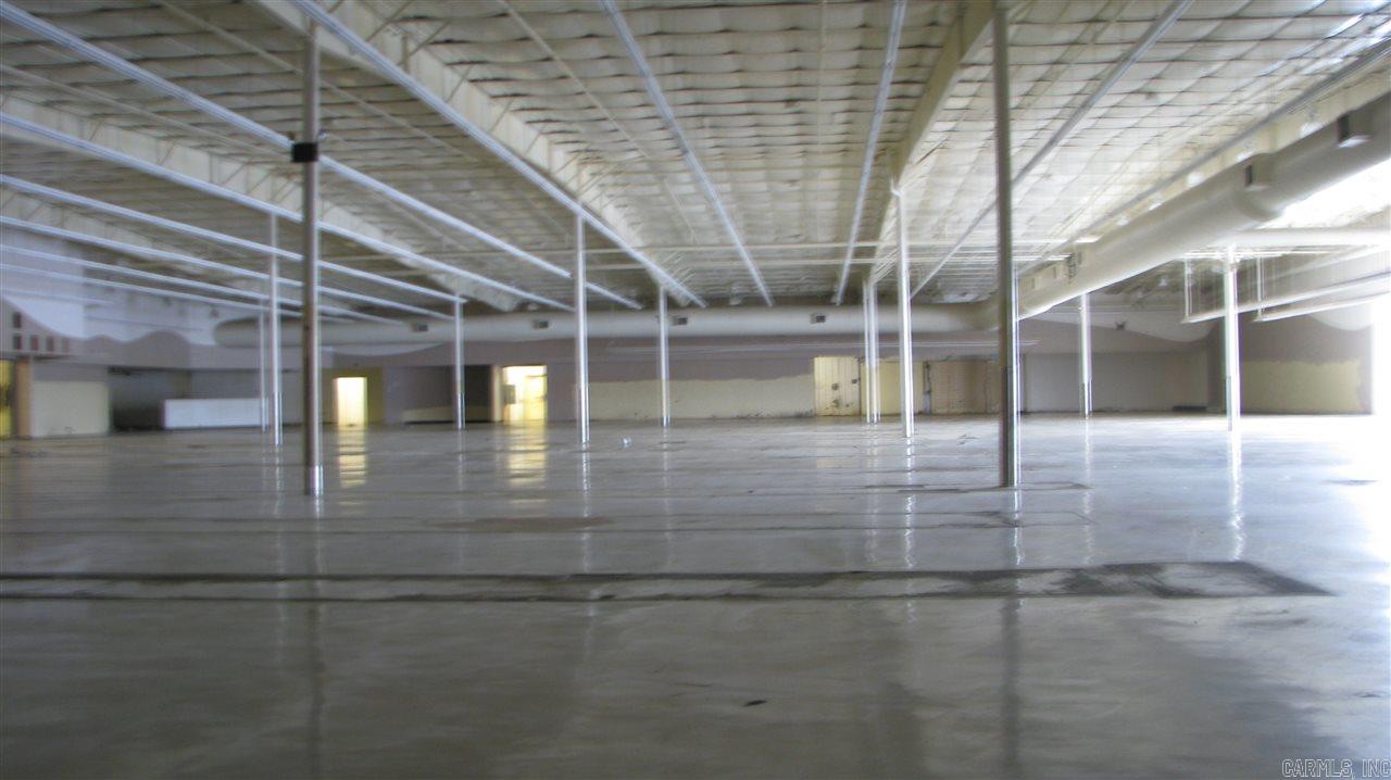 Cabot City Area - Commercial Sale