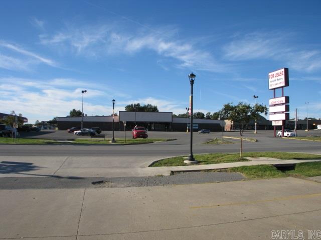 Cabot City Area - Commercial Sale
