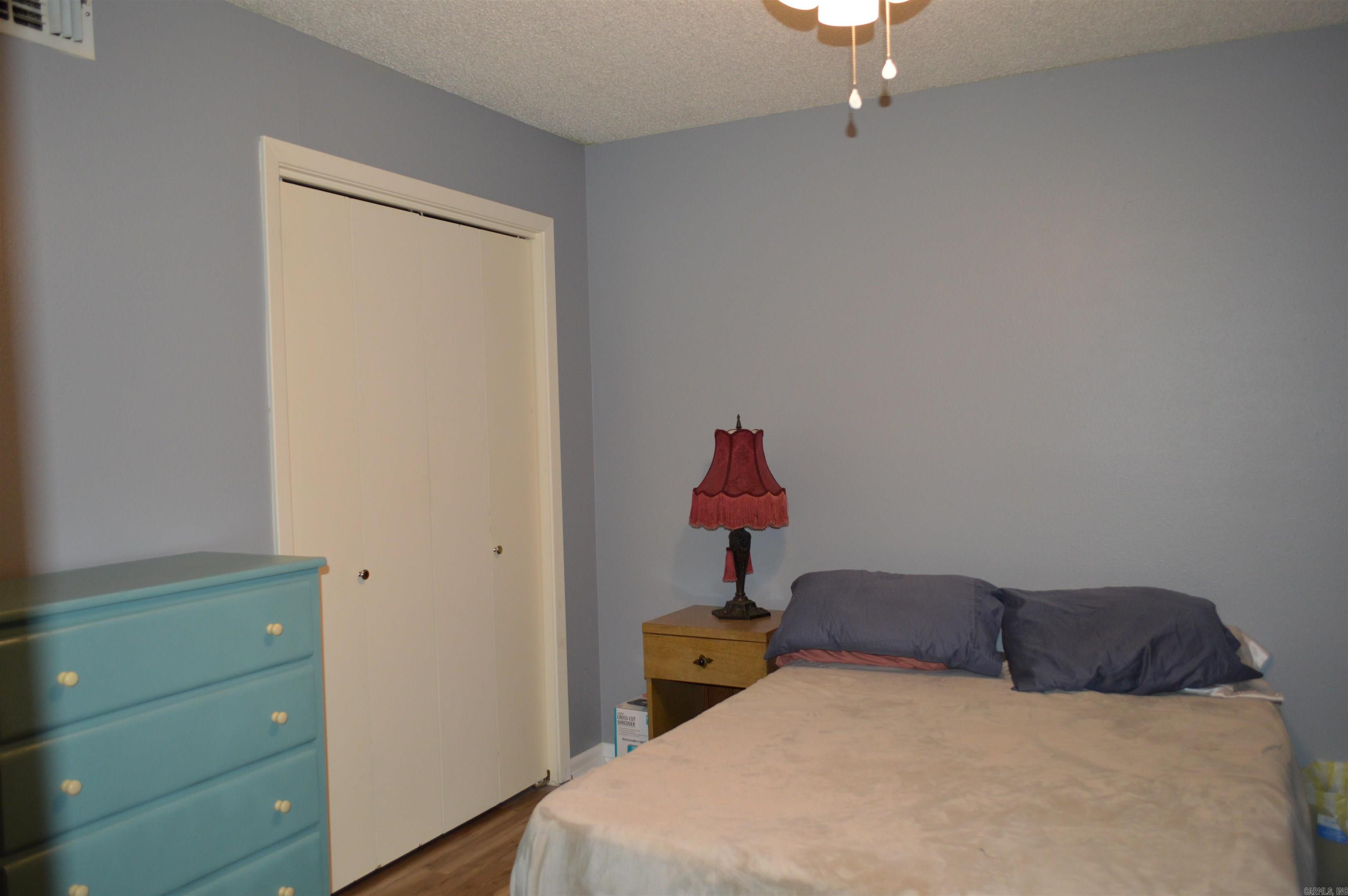 HILLCREST - Residential