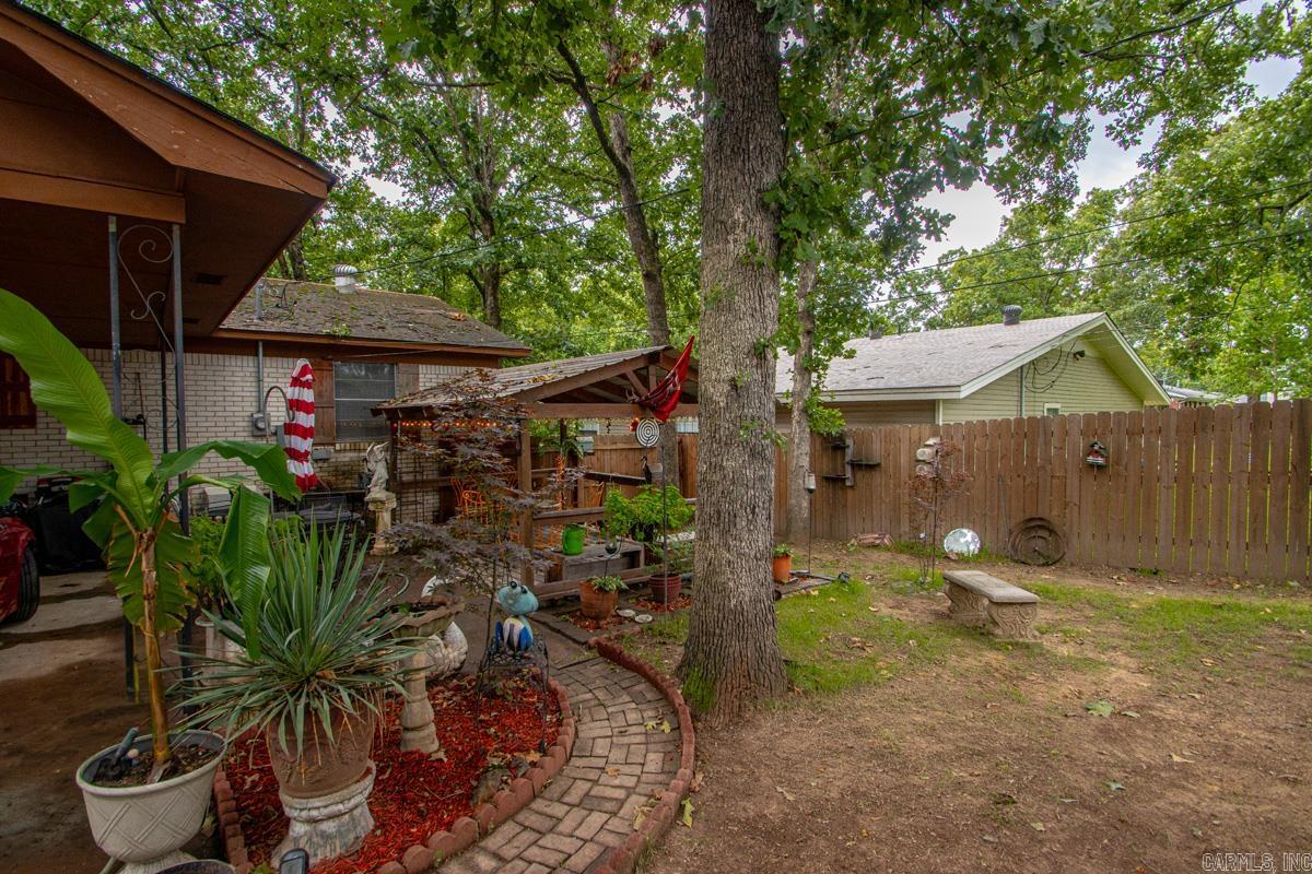 HOLIDAY PARK - Residential