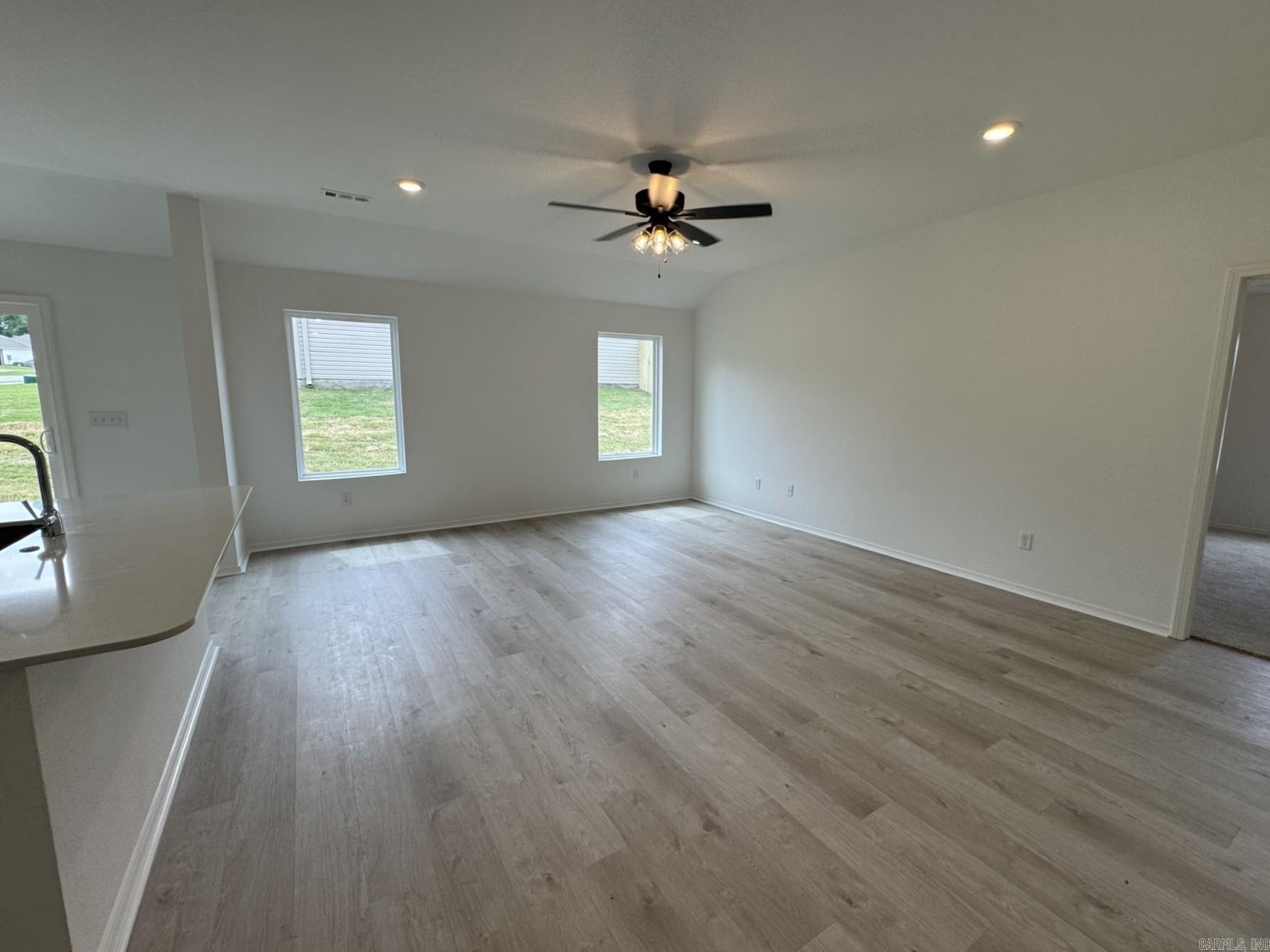 MIDLAND ESTATES PHASE 1 - Residential