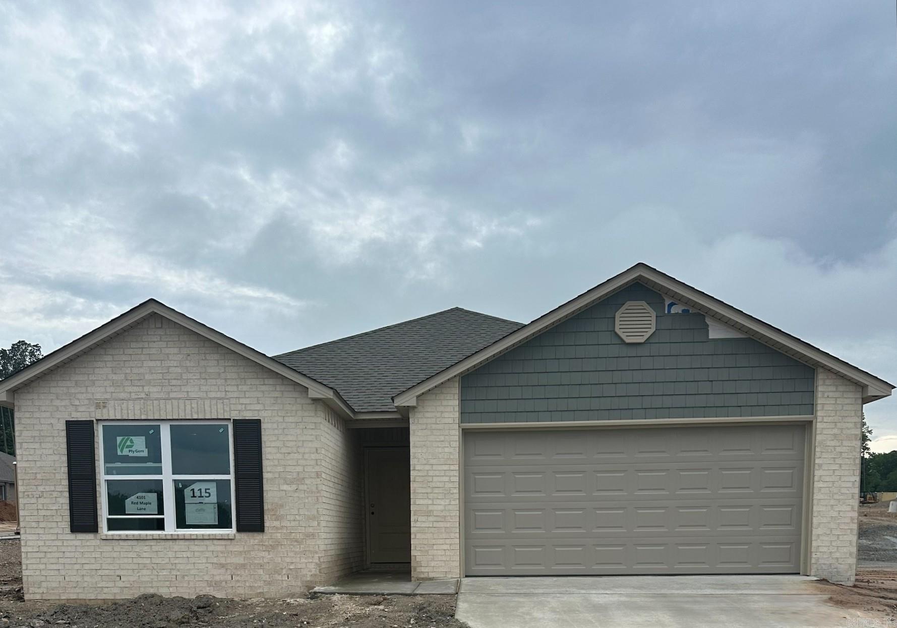 MIDLAND ESTATES PHASE 1 - Residential