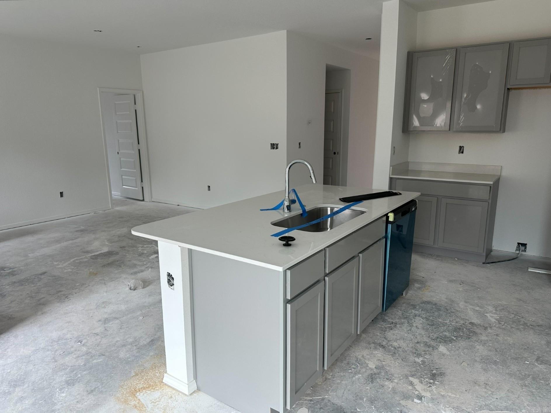 MIDLAND ESTATES PHASE 1 - Residential