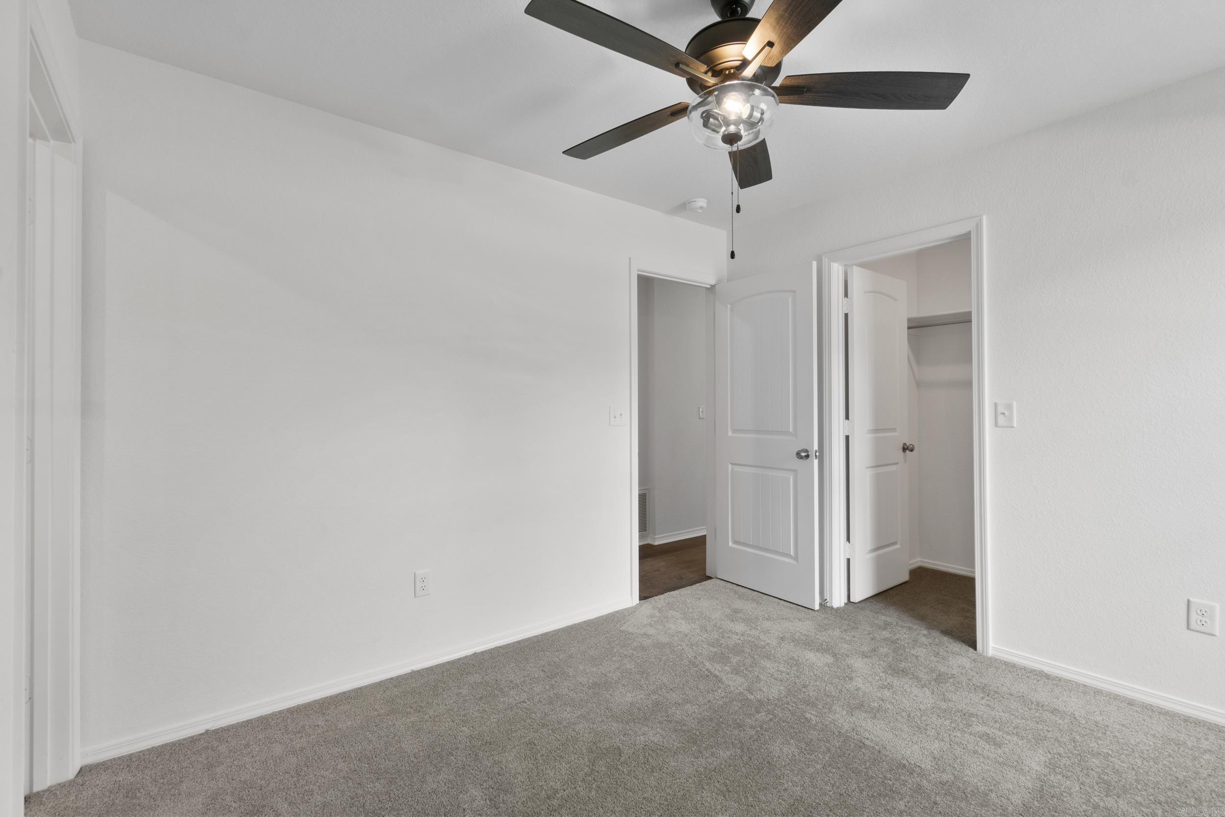 WHITE OAK CROSSING - Residential