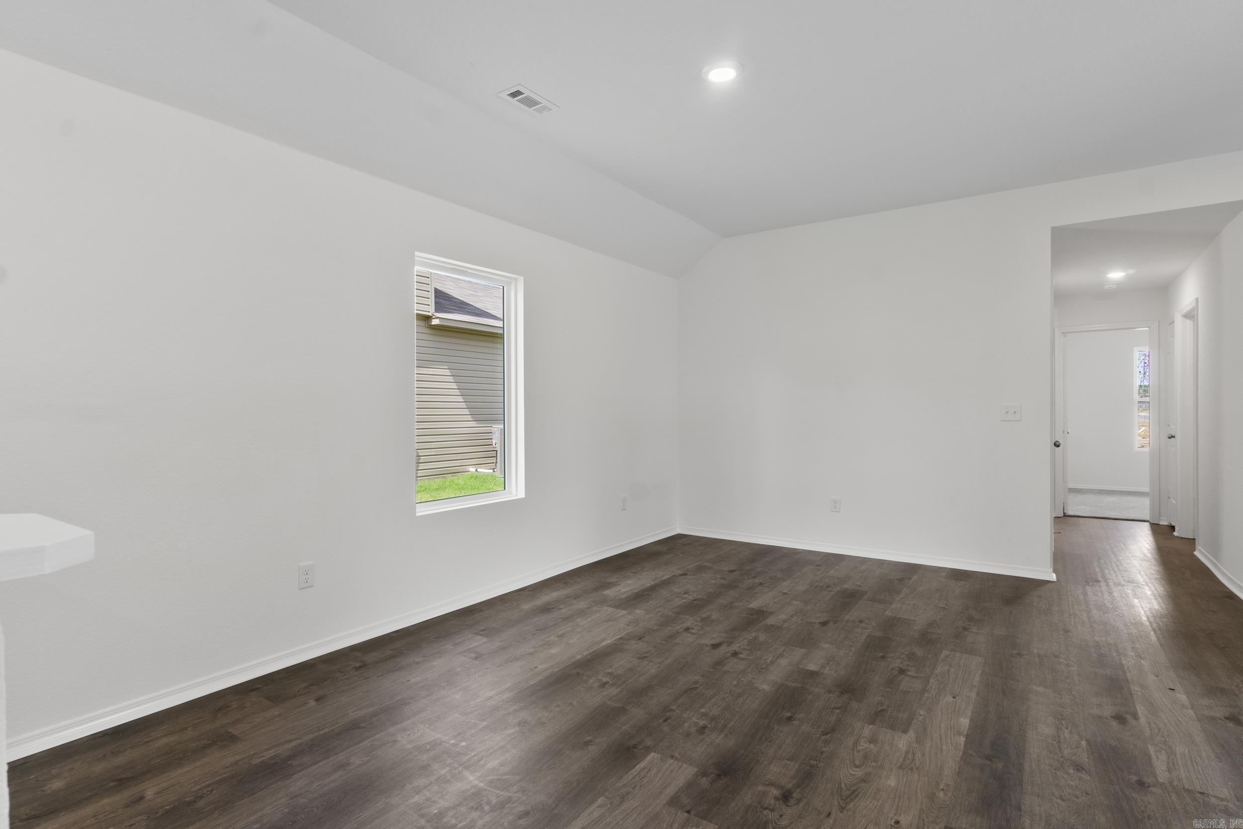 WHITE OAK CROSSING - Residential