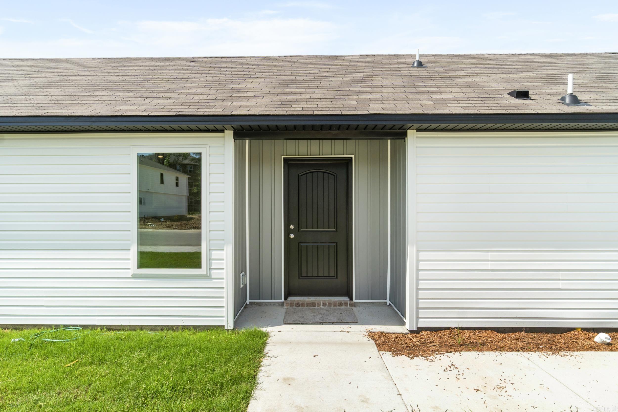WHITE OAK CROSSING - Residential